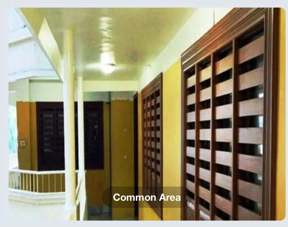 wardrobe in Hotel Sasthapuri