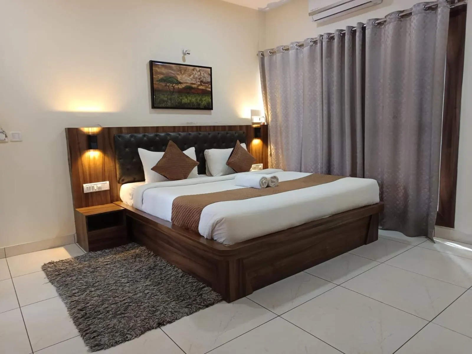 Bed in Jungle Hill Resort Coorg