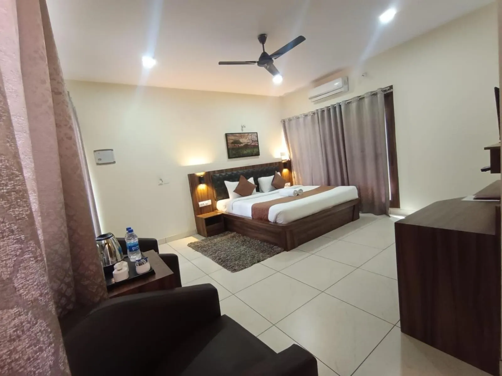 Bed in Jungle Hill Resort Coorg