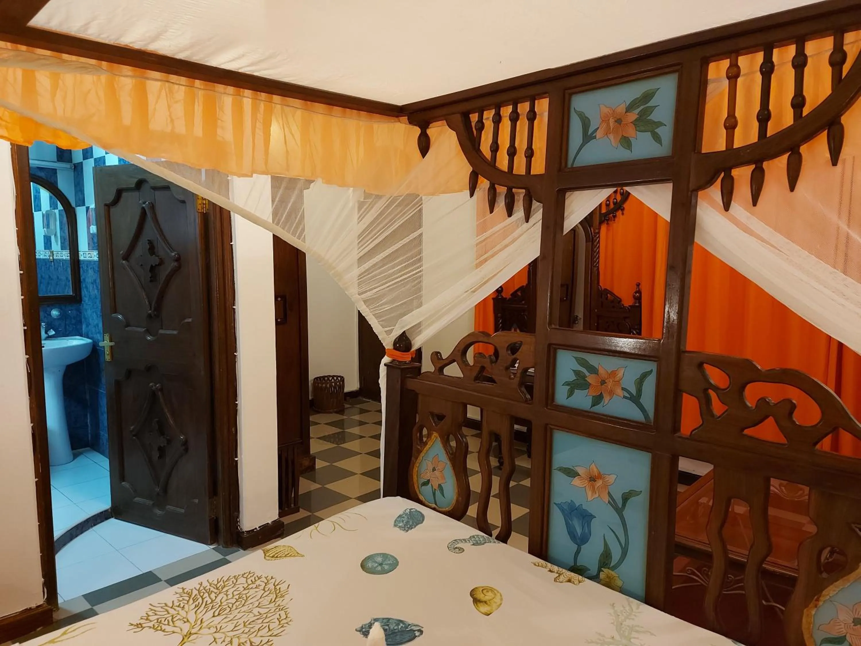 Bathroom in Horizon Palace