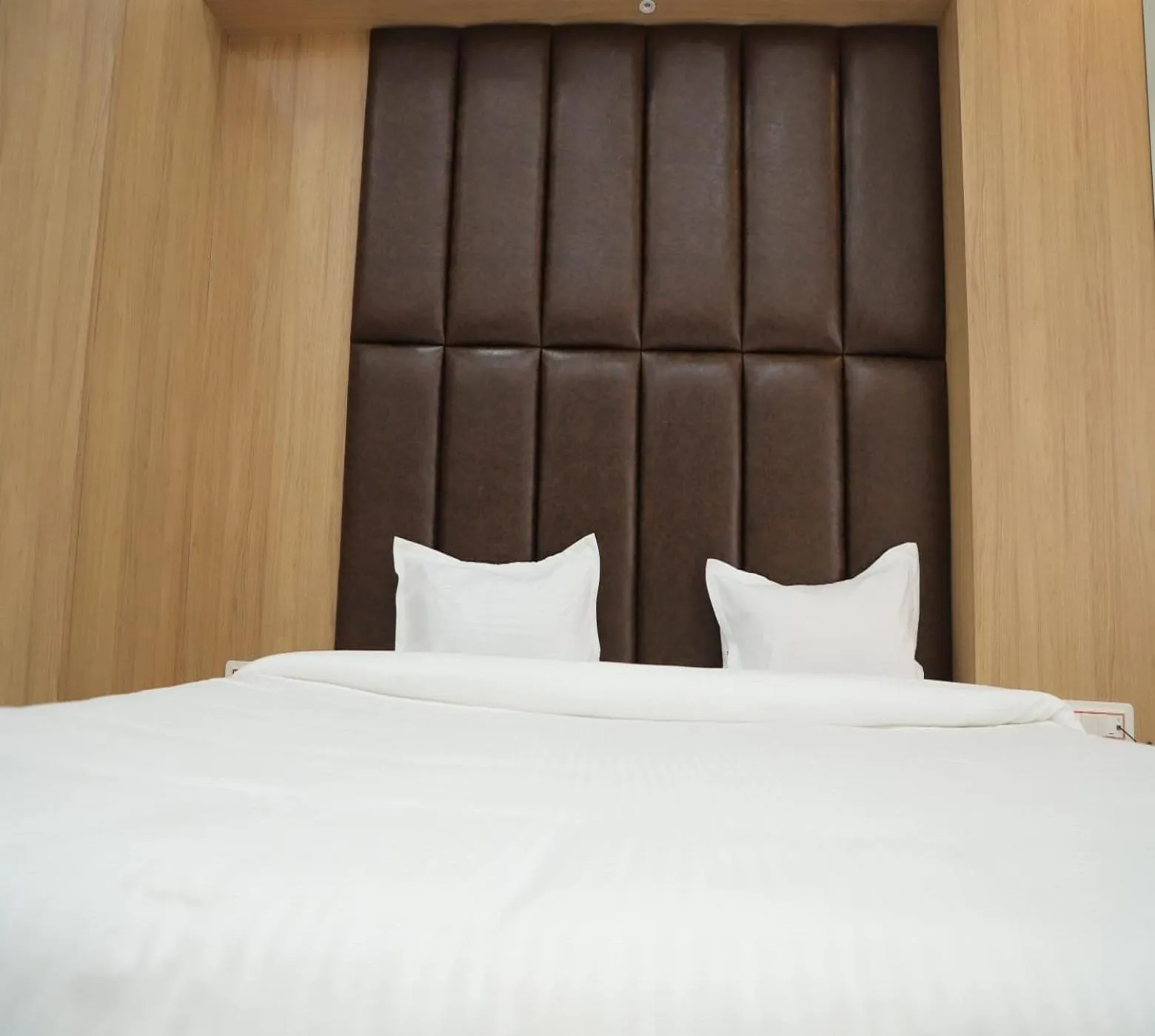 Bedroom, Bed in Hotel Dwarka Palace