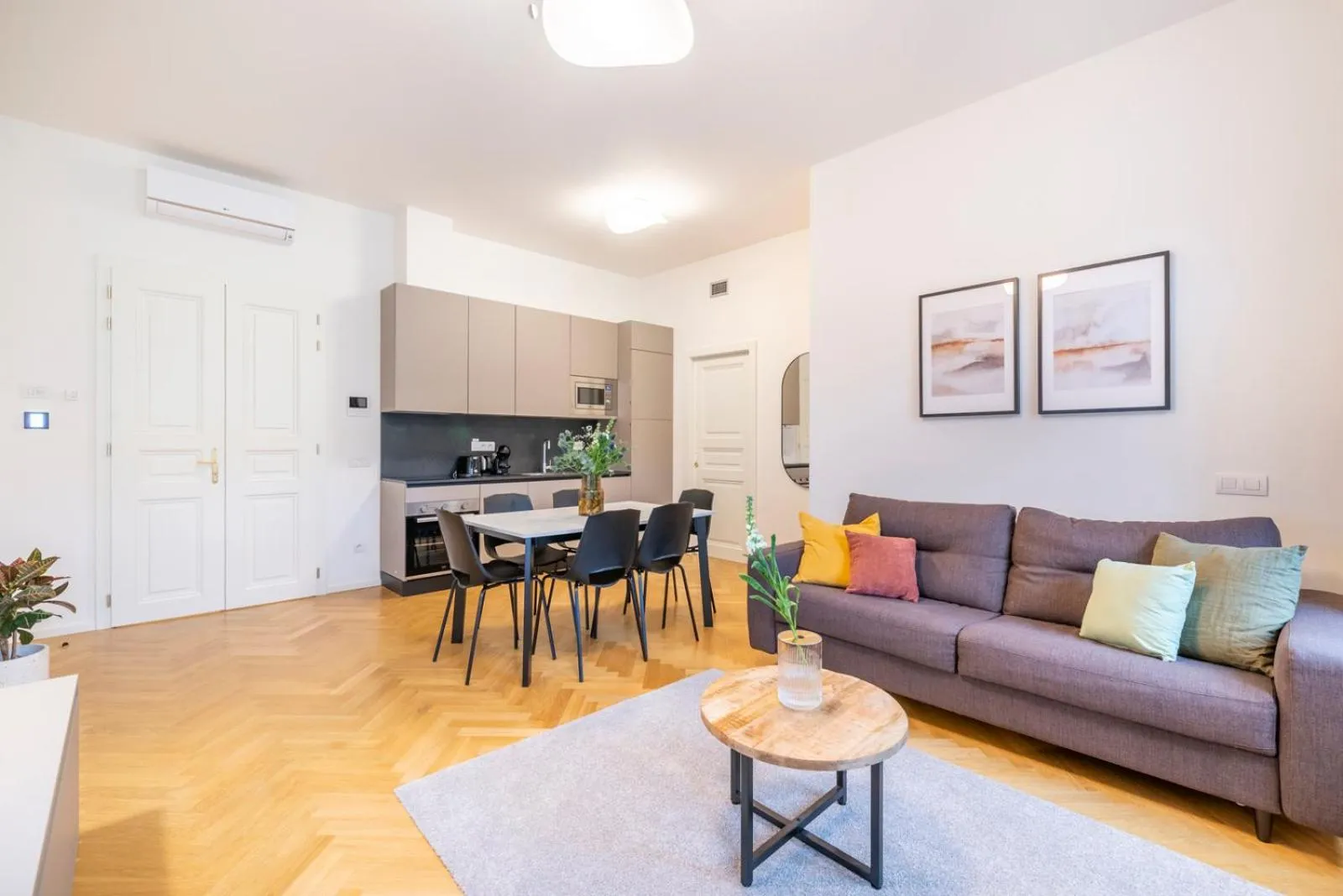 Kitchen or kitchenette in Petrin Tower Residence
