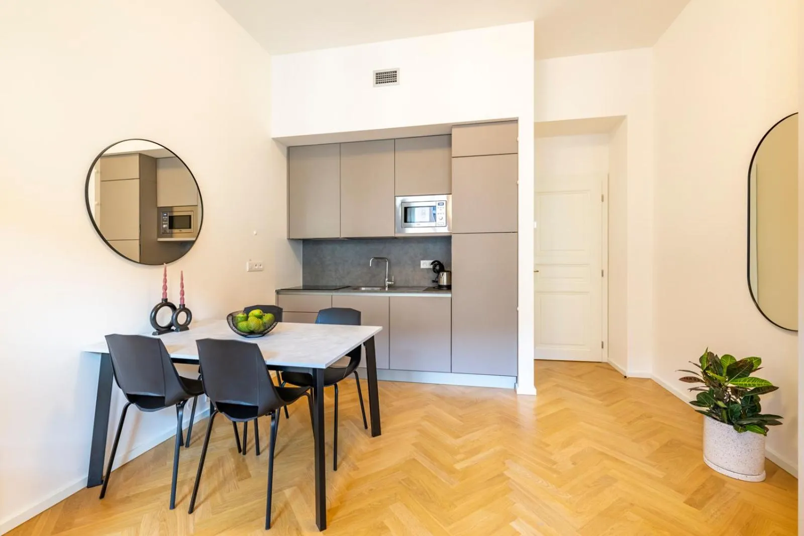Kitchen or kitchenette in Petrin Tower Residence