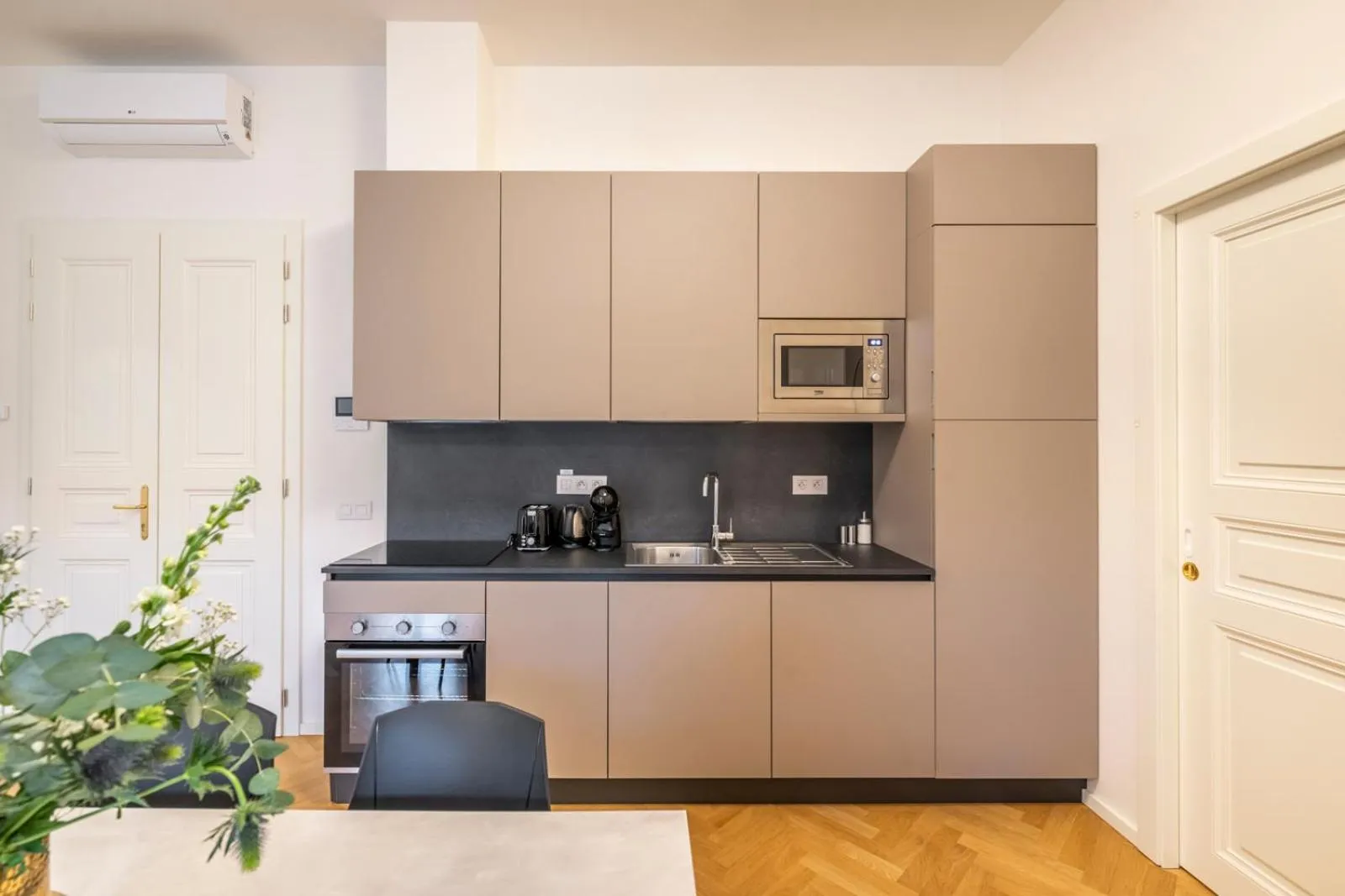 Kitchen or kitchenette in Petrin Tower Residence