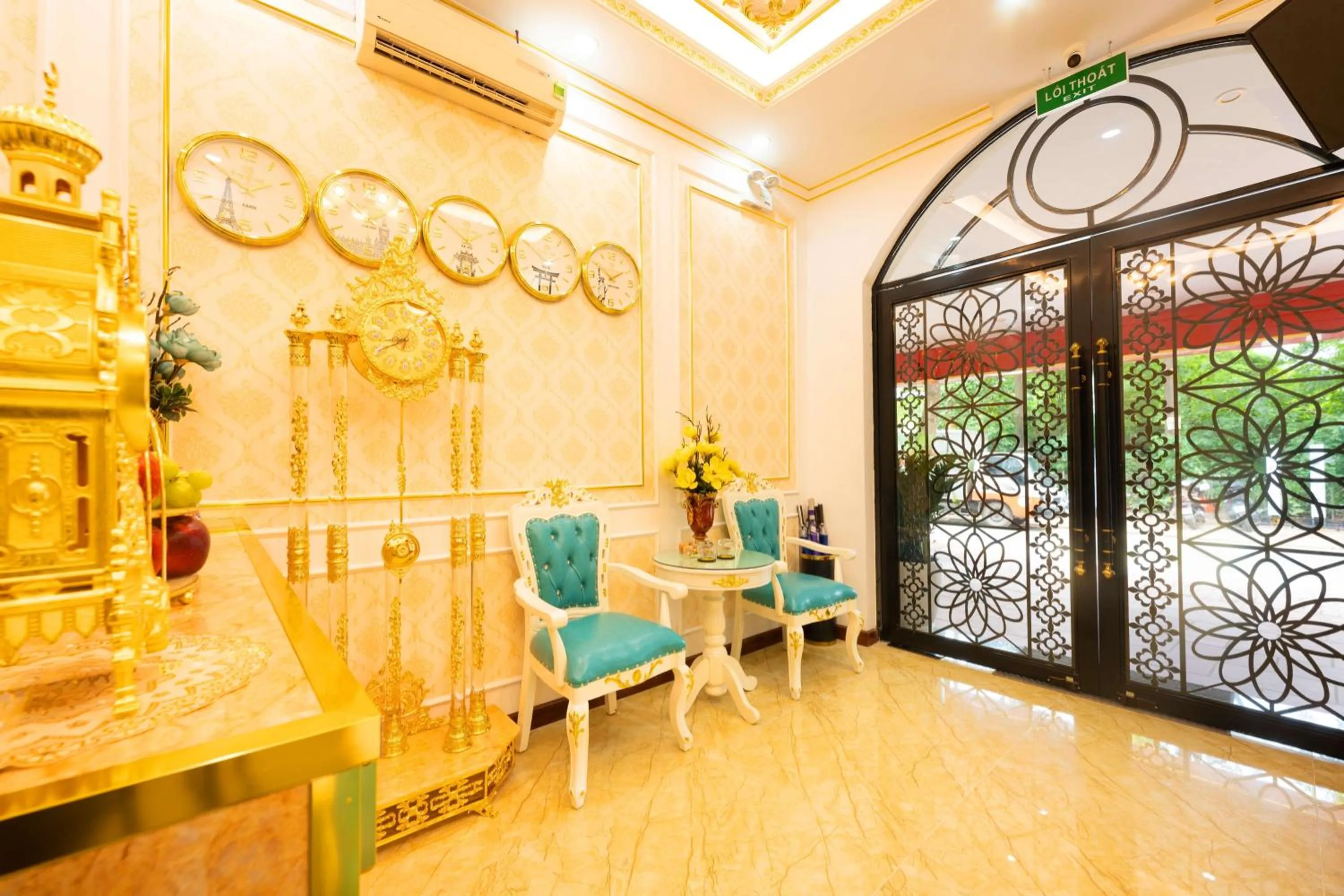 King's Hotel Linh Đàm 1