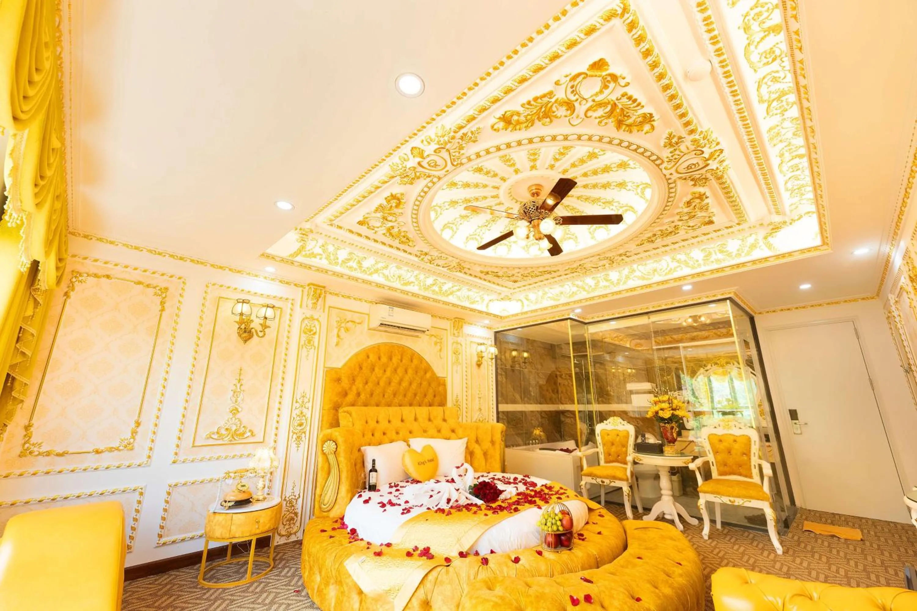 King's Hotel Linh Đàm 1