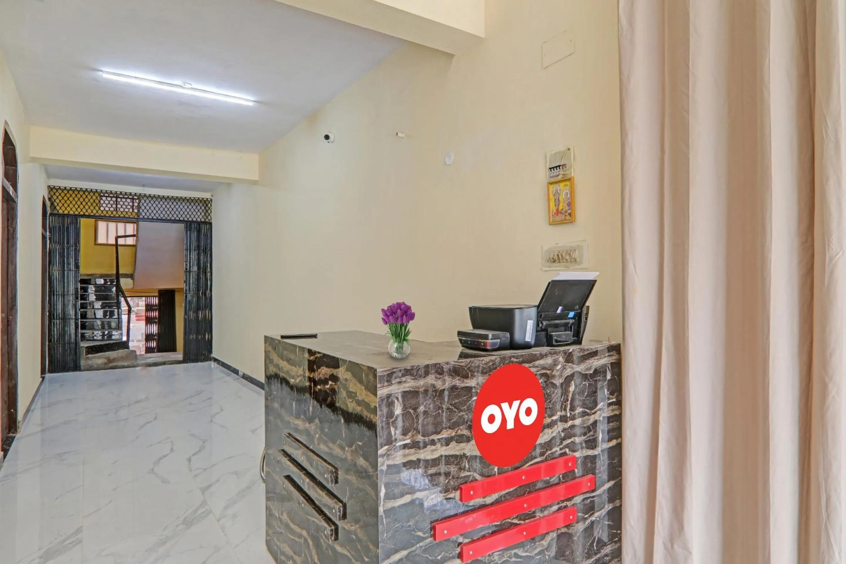 Lobby or reception in Hotel O by OYO Sunrise Inn