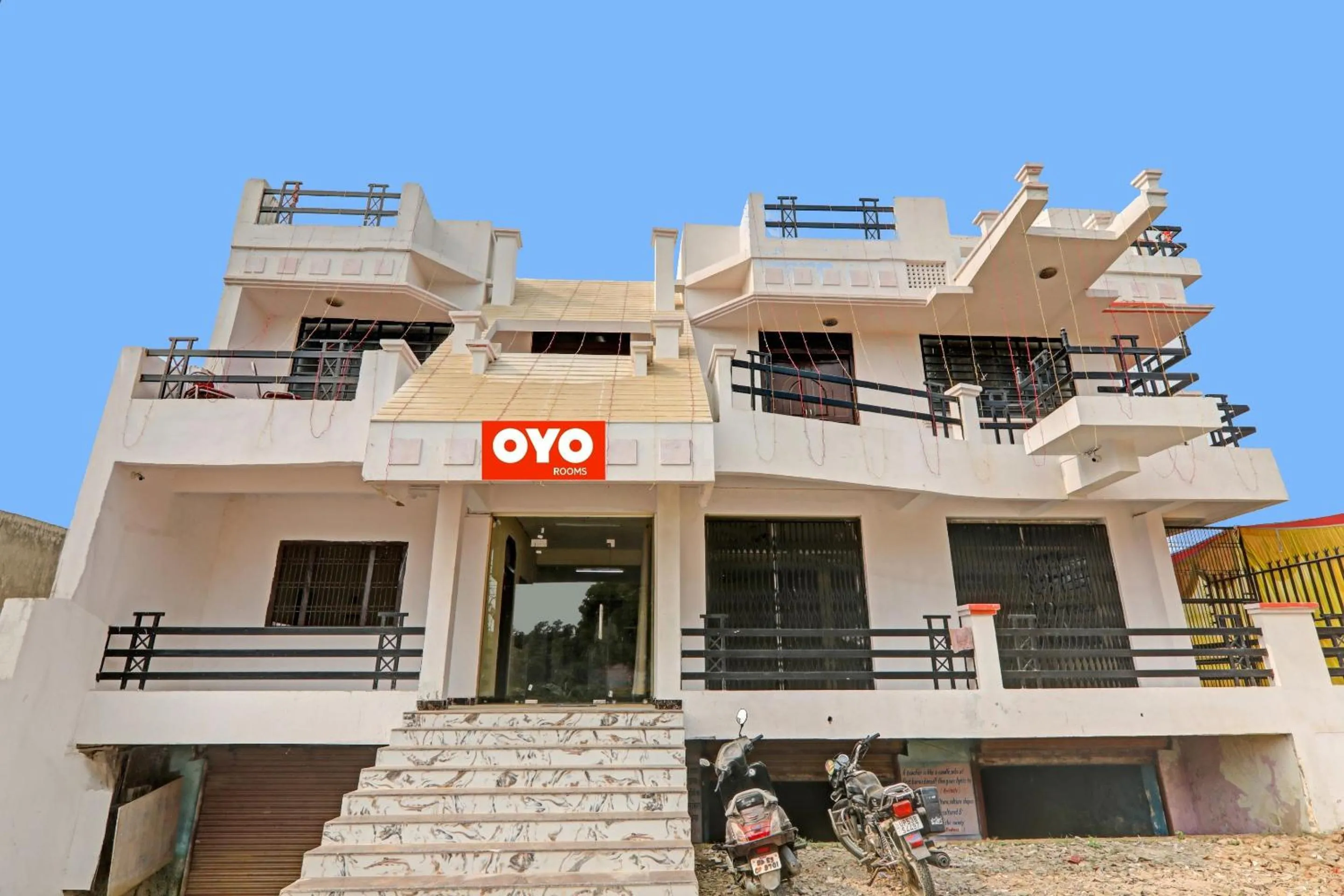 Facade/entrance in Hotel O by OYO Sunrise Inn