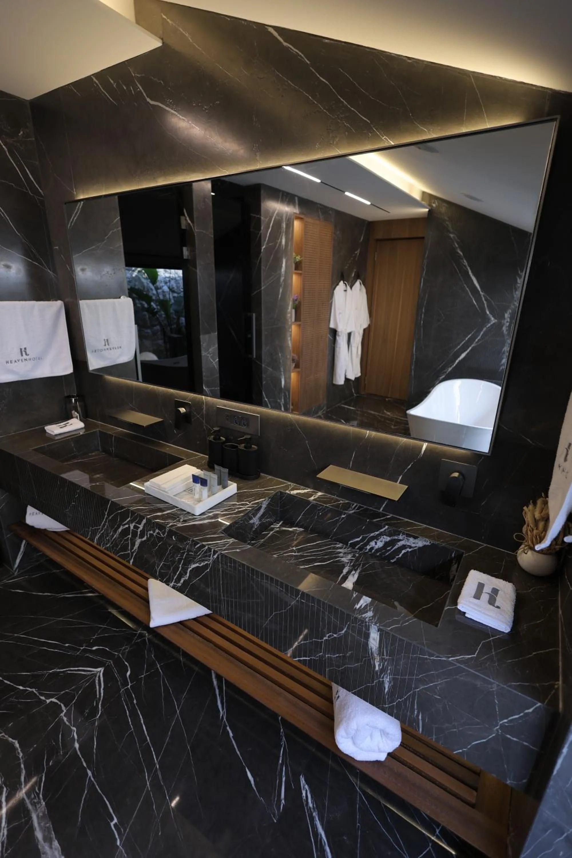 Heaven Prestige Hotel