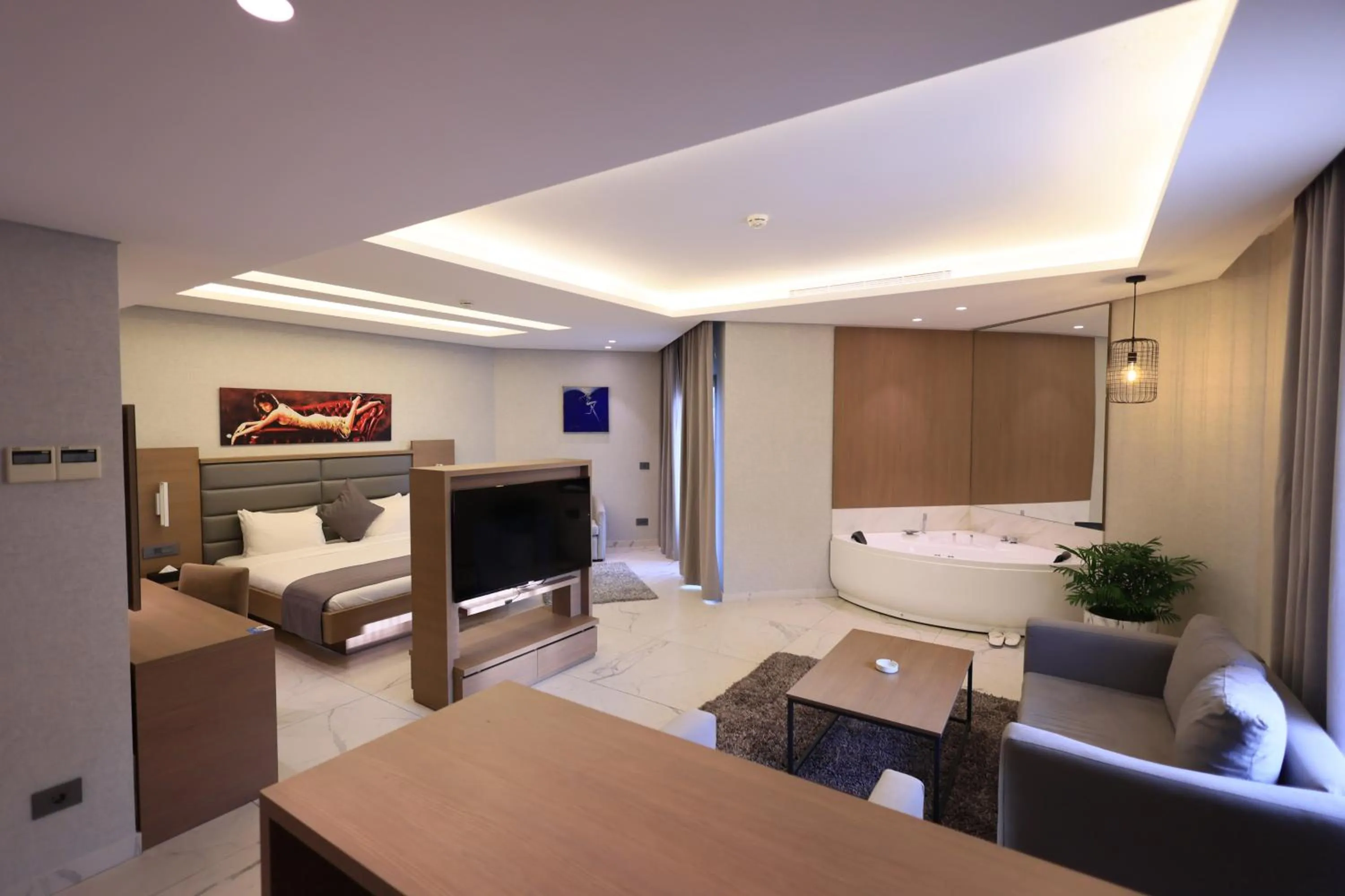 Bed in Heaven Prestige Hotel