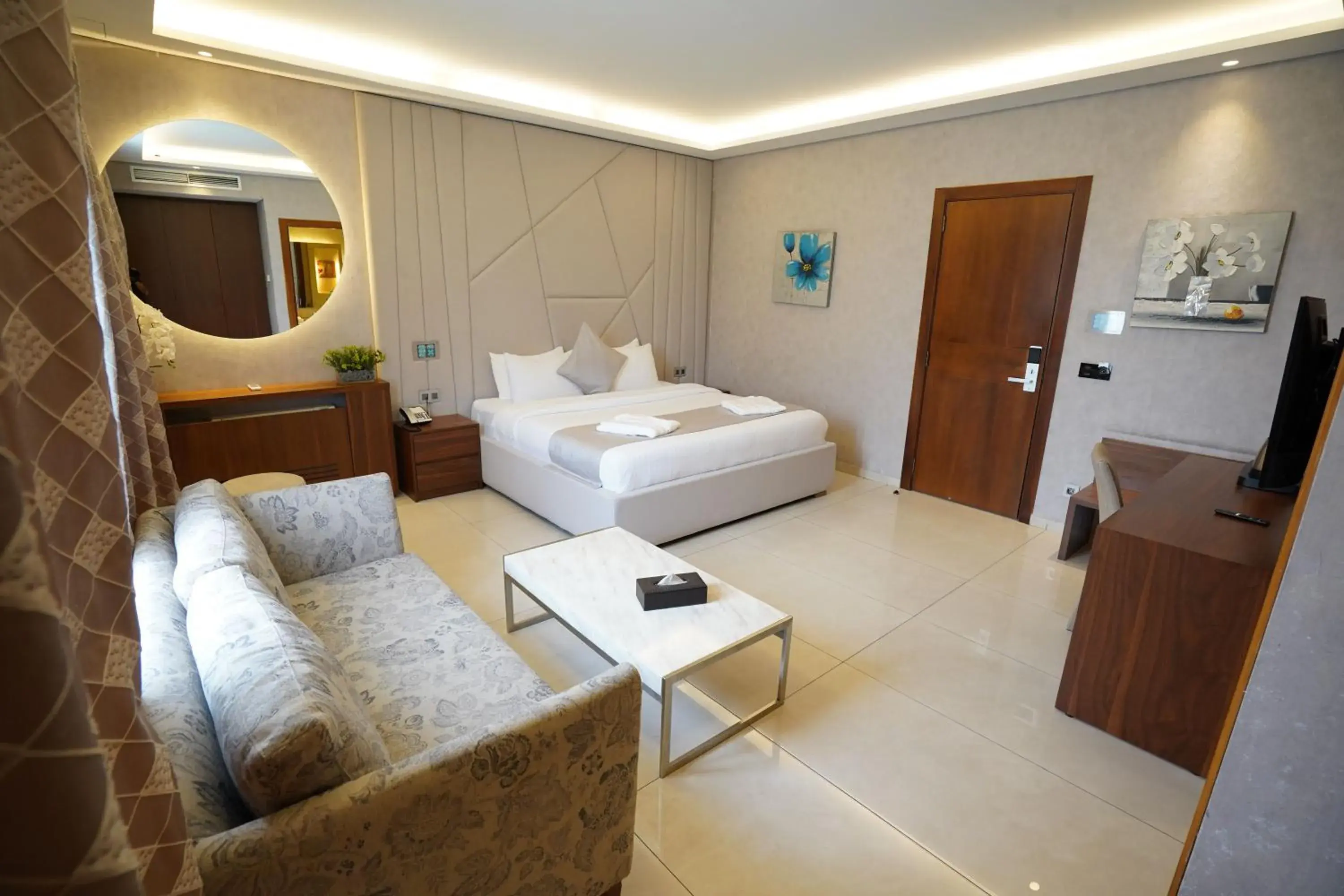 Superior King Room in Heaven Prestige Hotel Superior King Room in Heaven Prestige Hotel