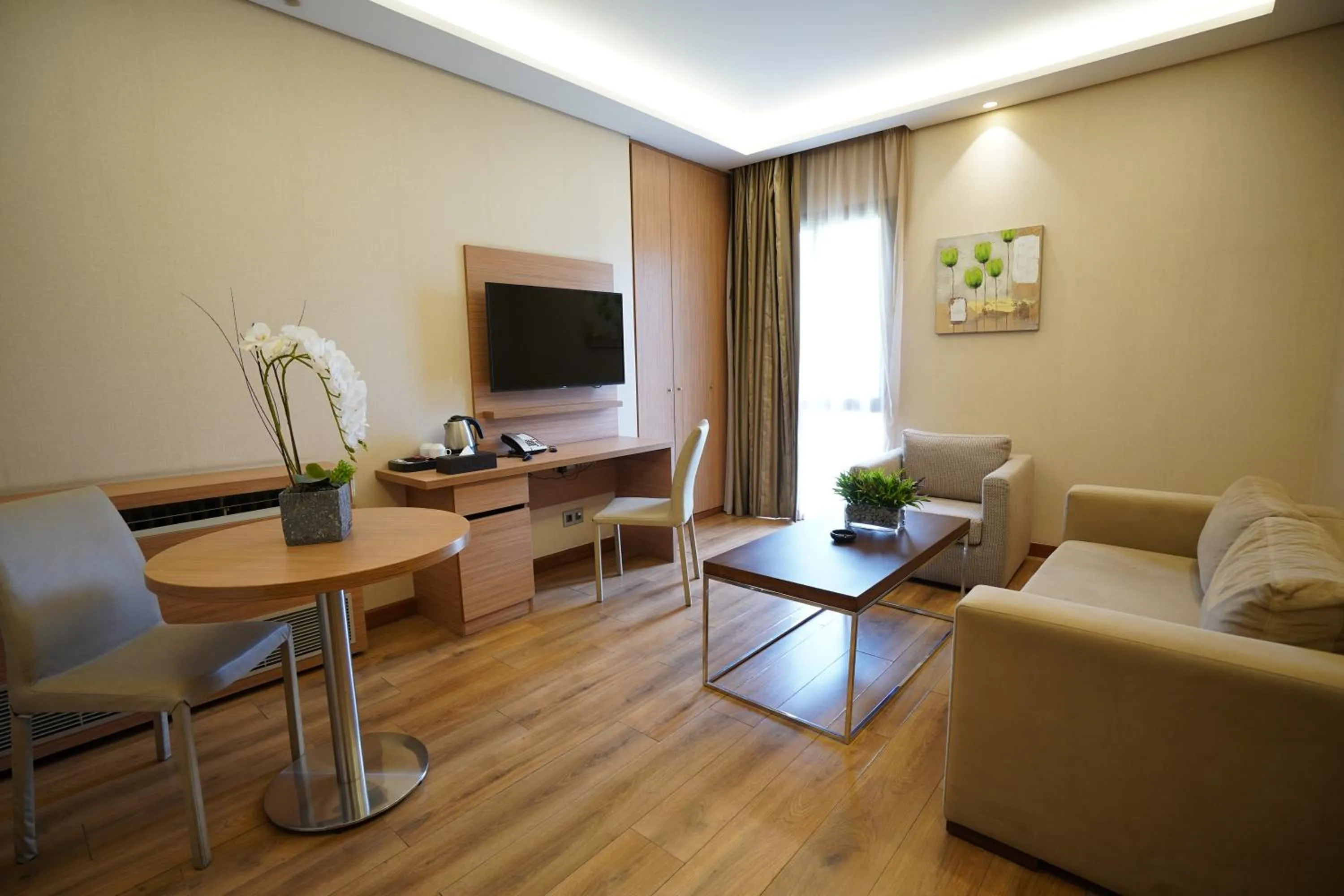 TV and multimedia in Heaven Prestige Hotel