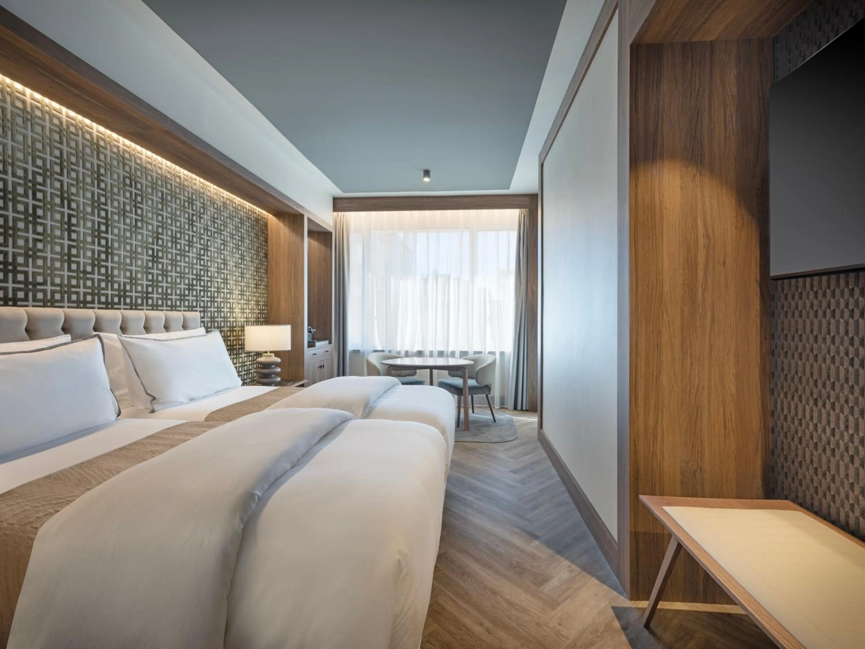 Bedroom, Bed in The Westin Madrid Cuzco