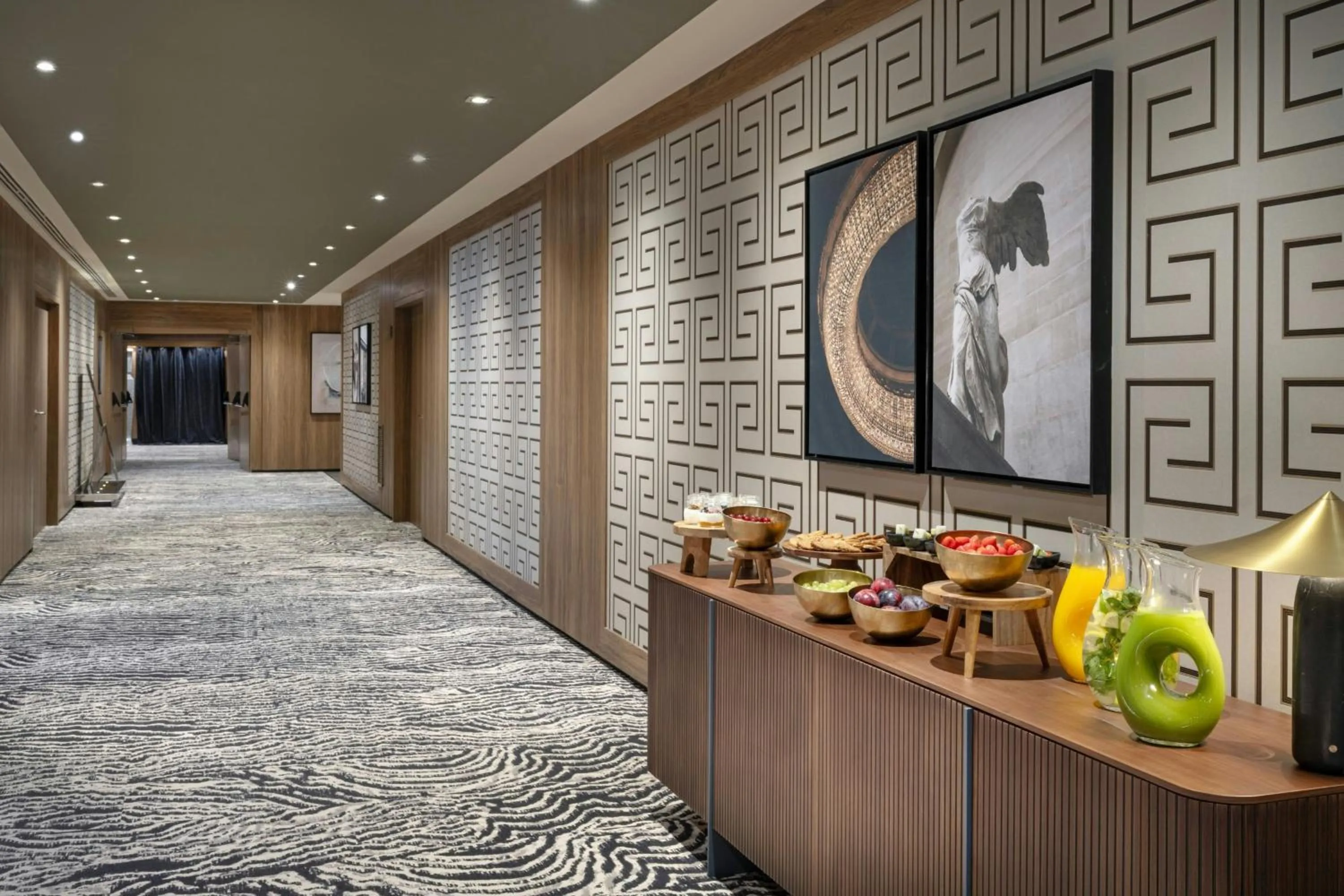 Meeting/conference room in The Westin Madrid Cuzco