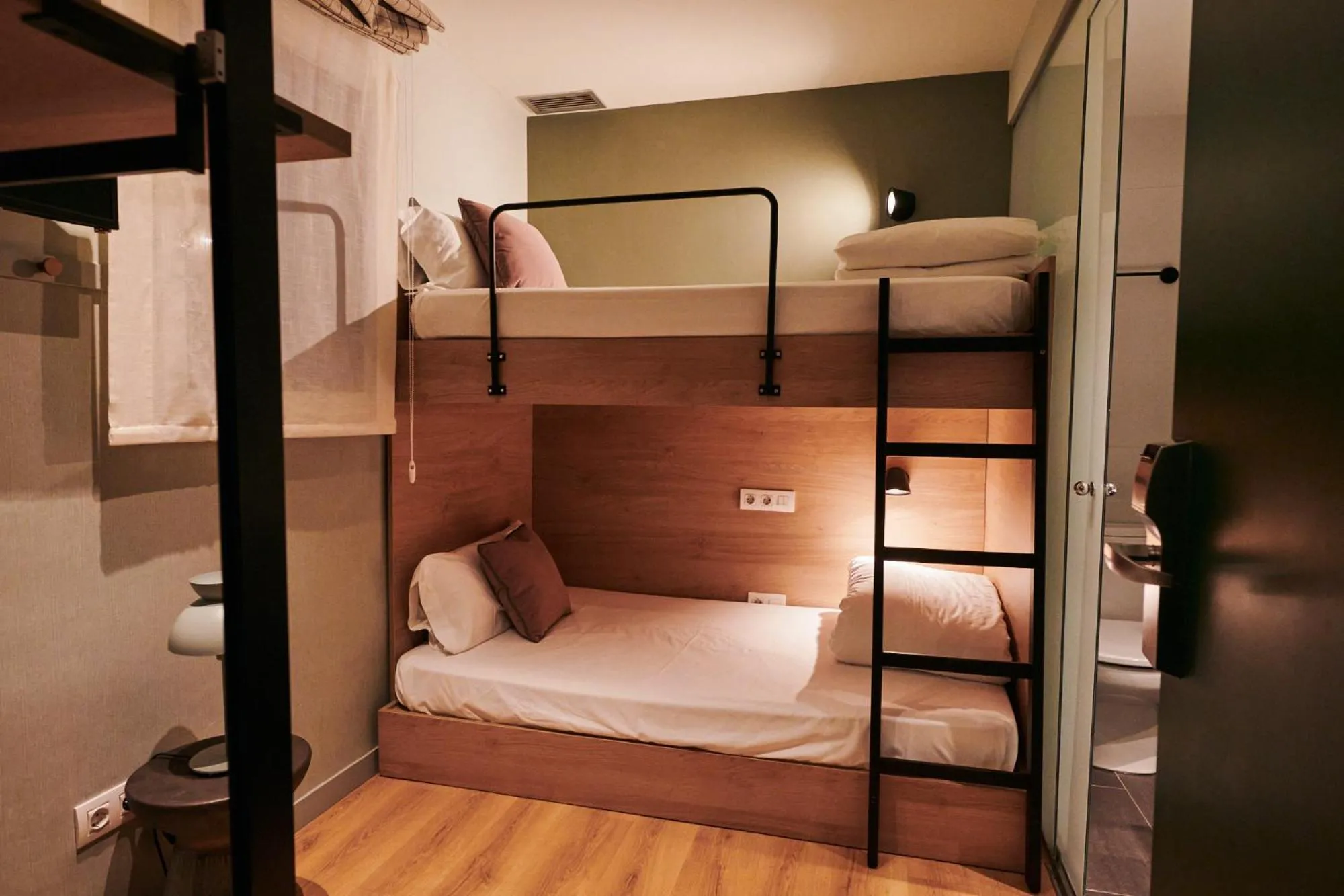 bunk bed, Bed in TOC Hotel Las Ramblas
