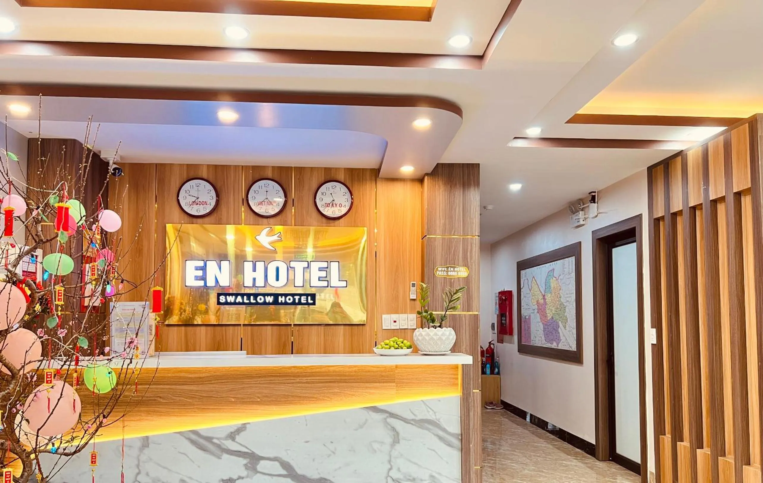 Logo/Certificate/Sign in En Hotel Sapa