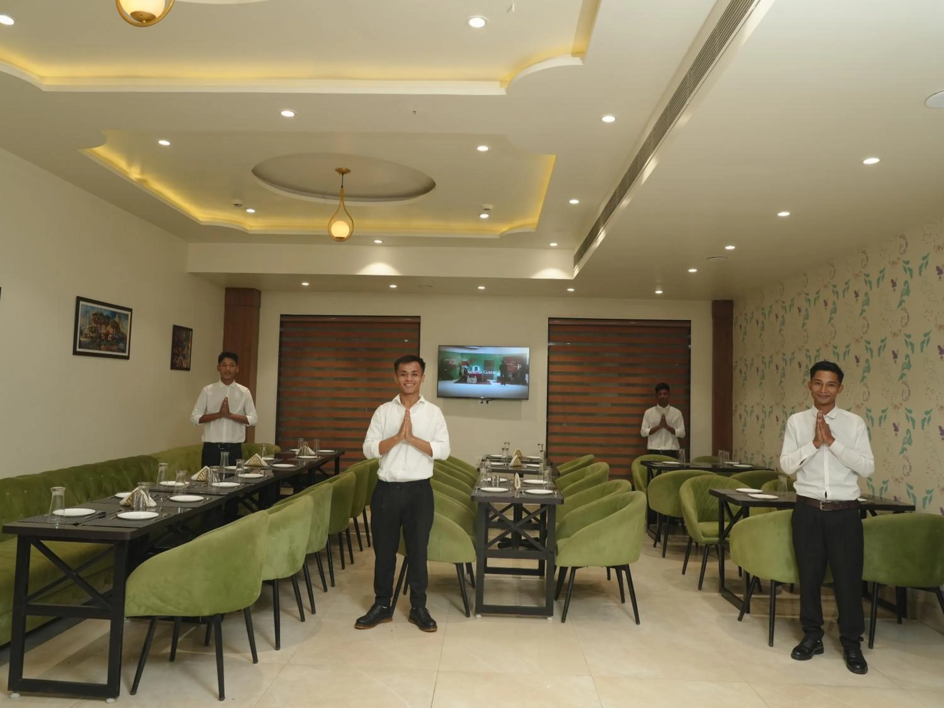 Restaurant/places to eat in Comfort Hotel Amritsar by Choice Hotels
