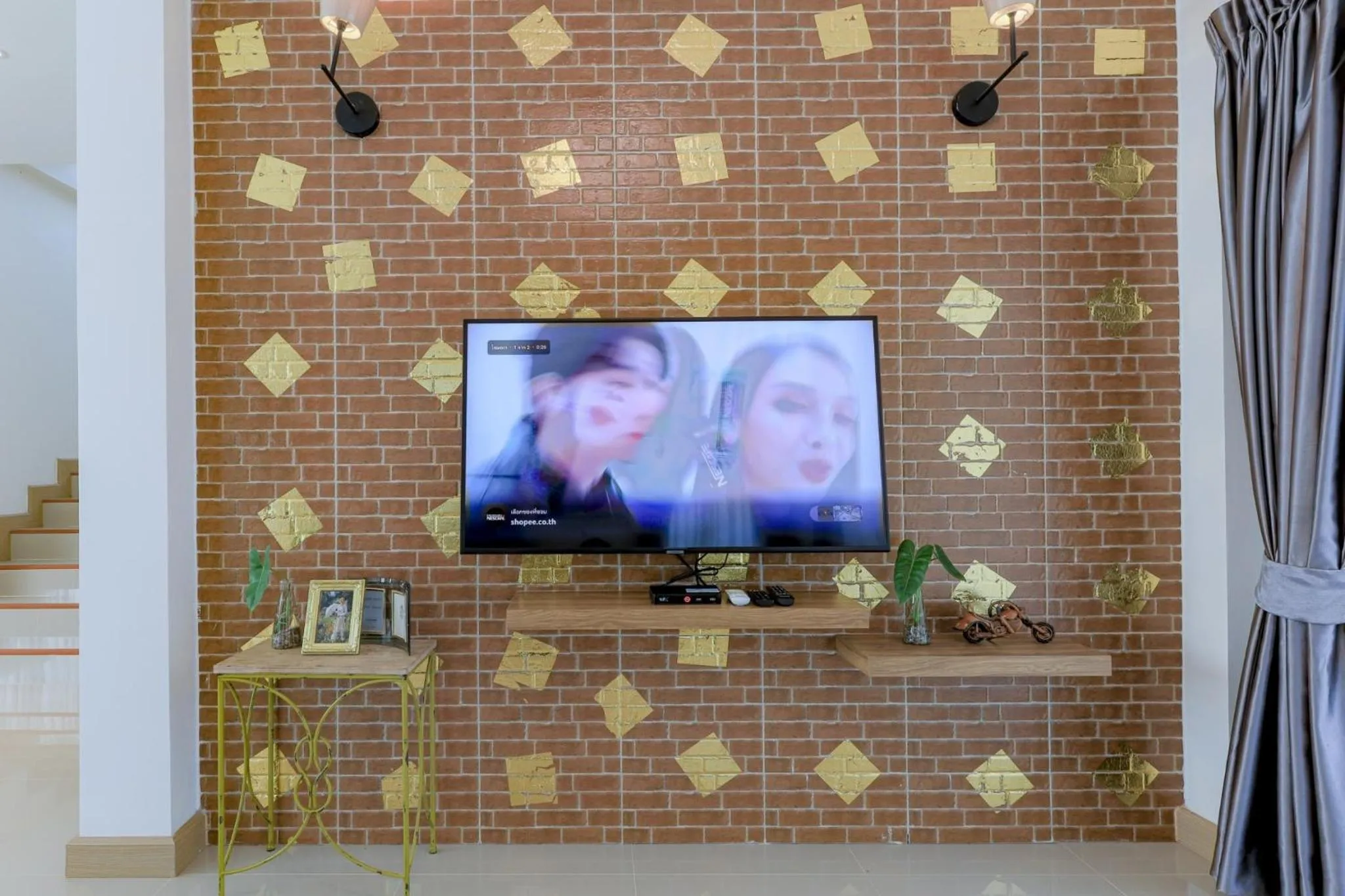 TV and multimedia in Marc Hotel Maesai