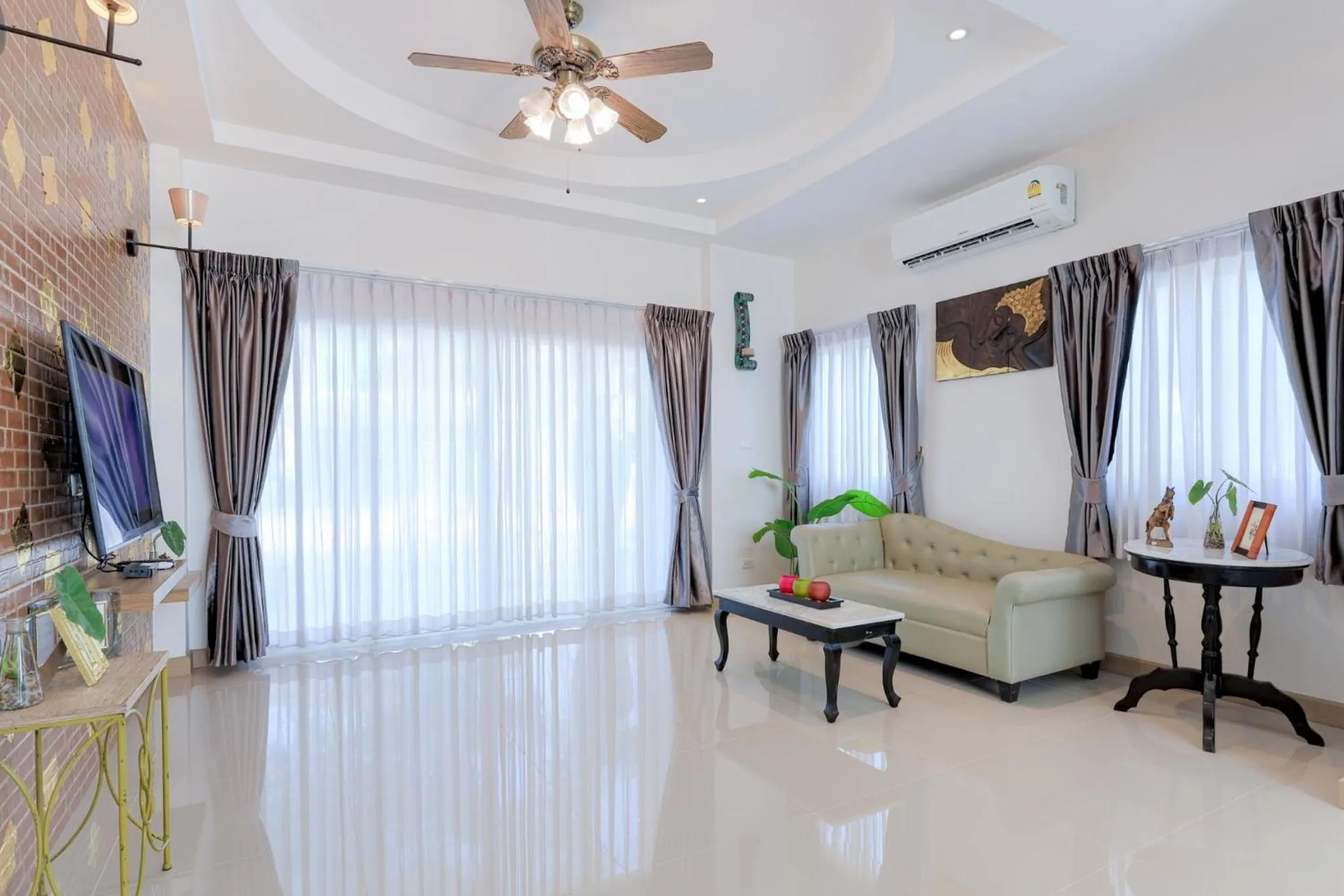 Living room in Marc Hotel Maesai