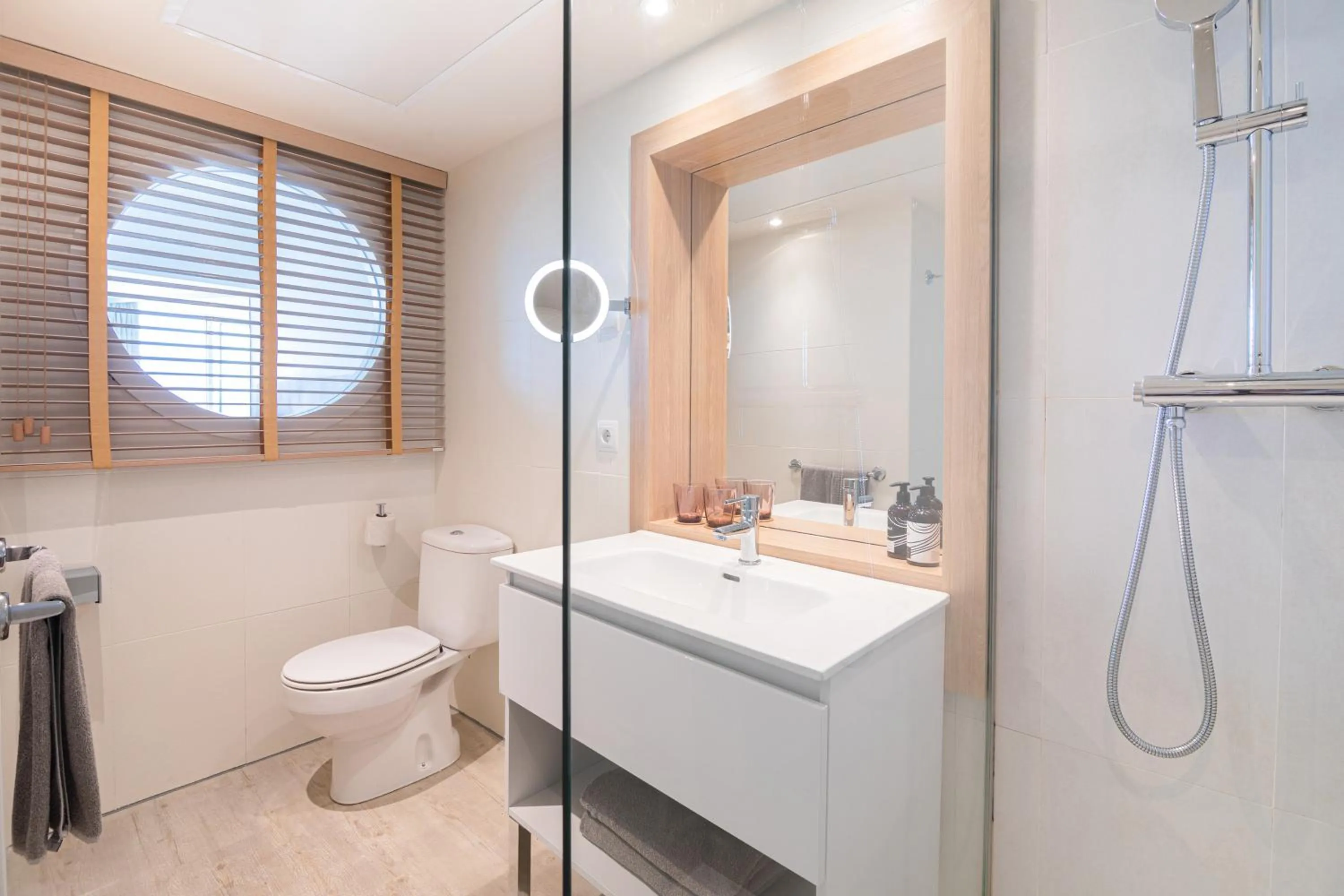 Shower in INNSiDE by Meliá Ibiza Beach