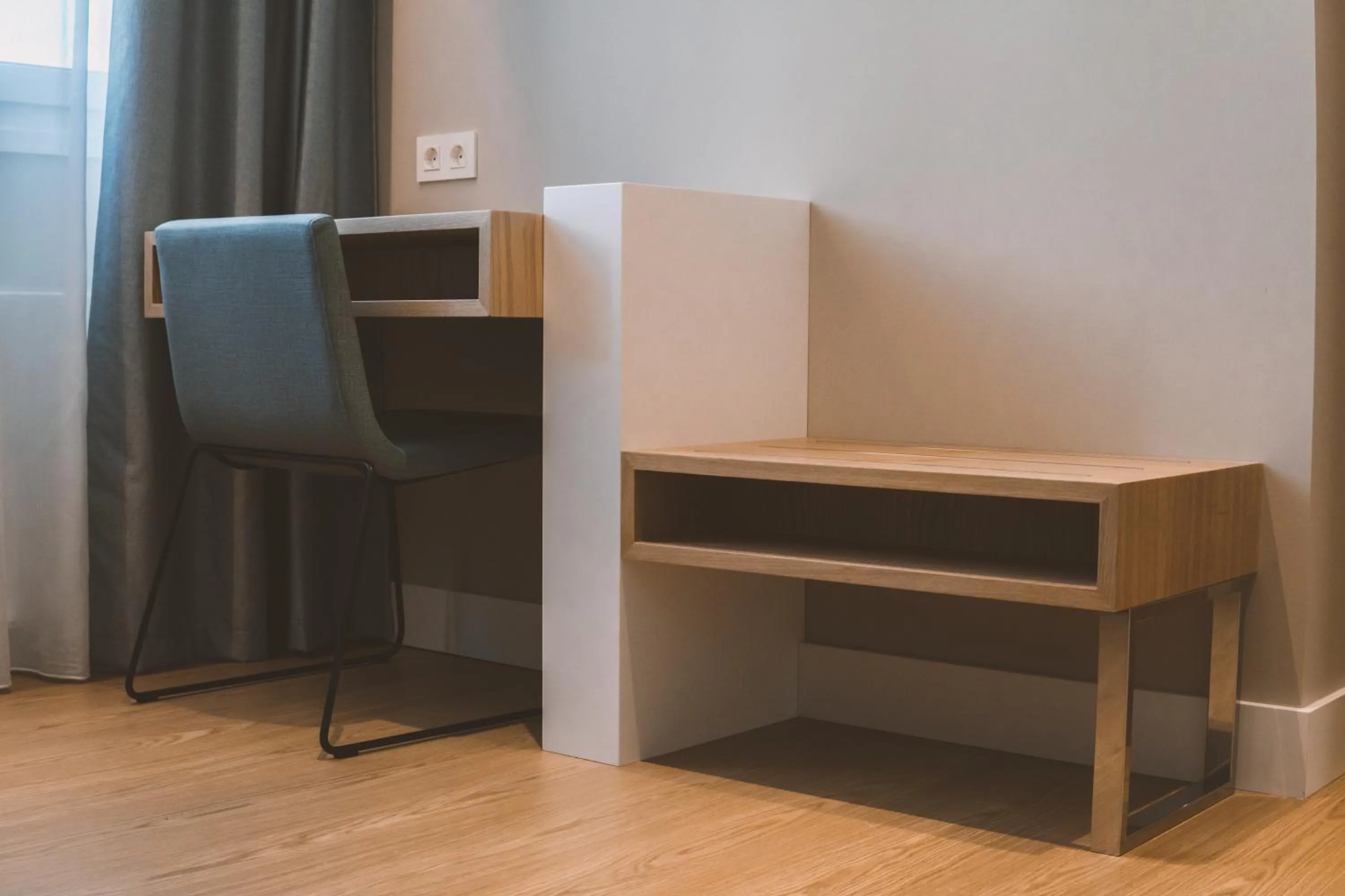 hair dresser in HOTEL CANDOR