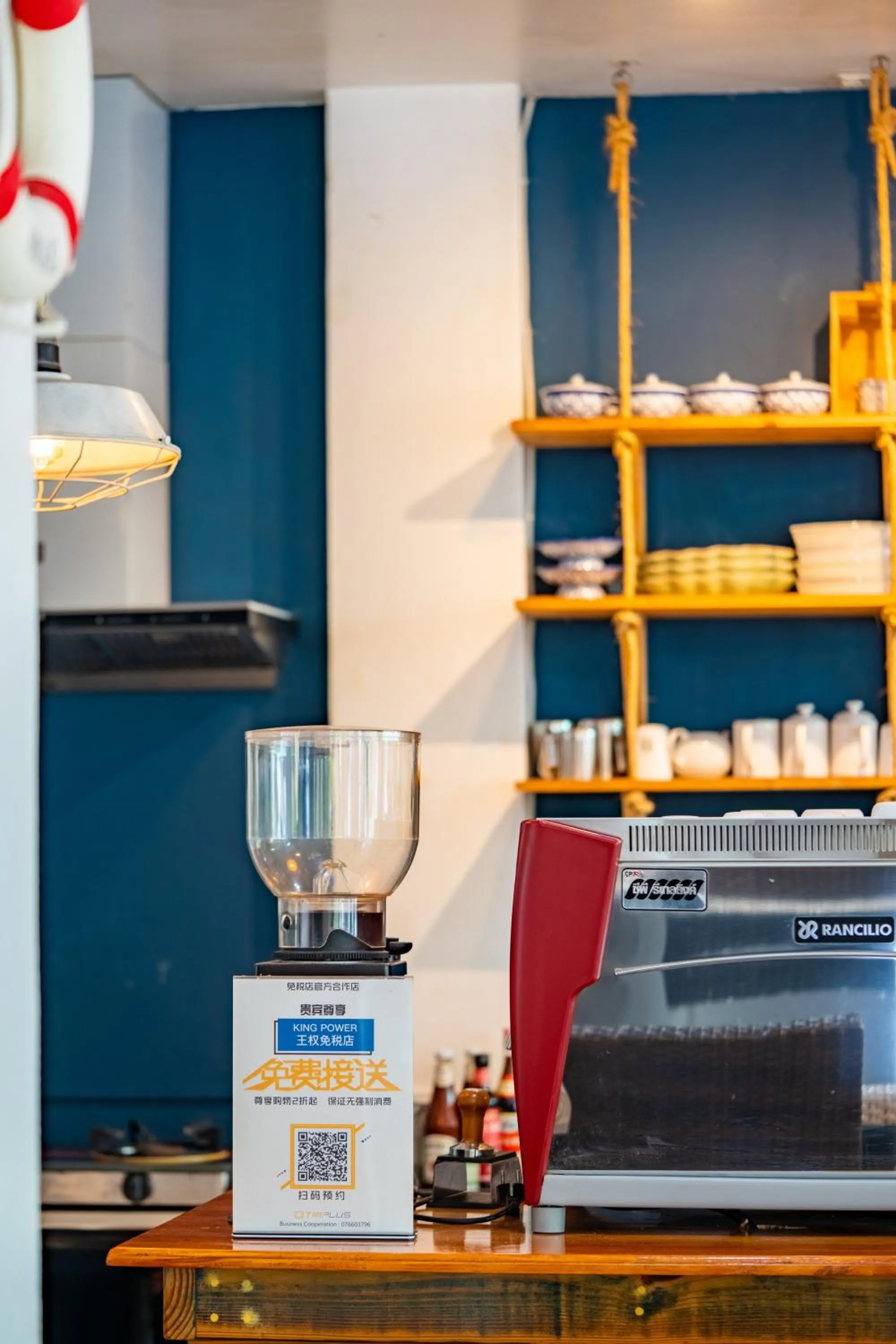 Kitchen or kitchenette in Meow Cat Cafe & Hotel