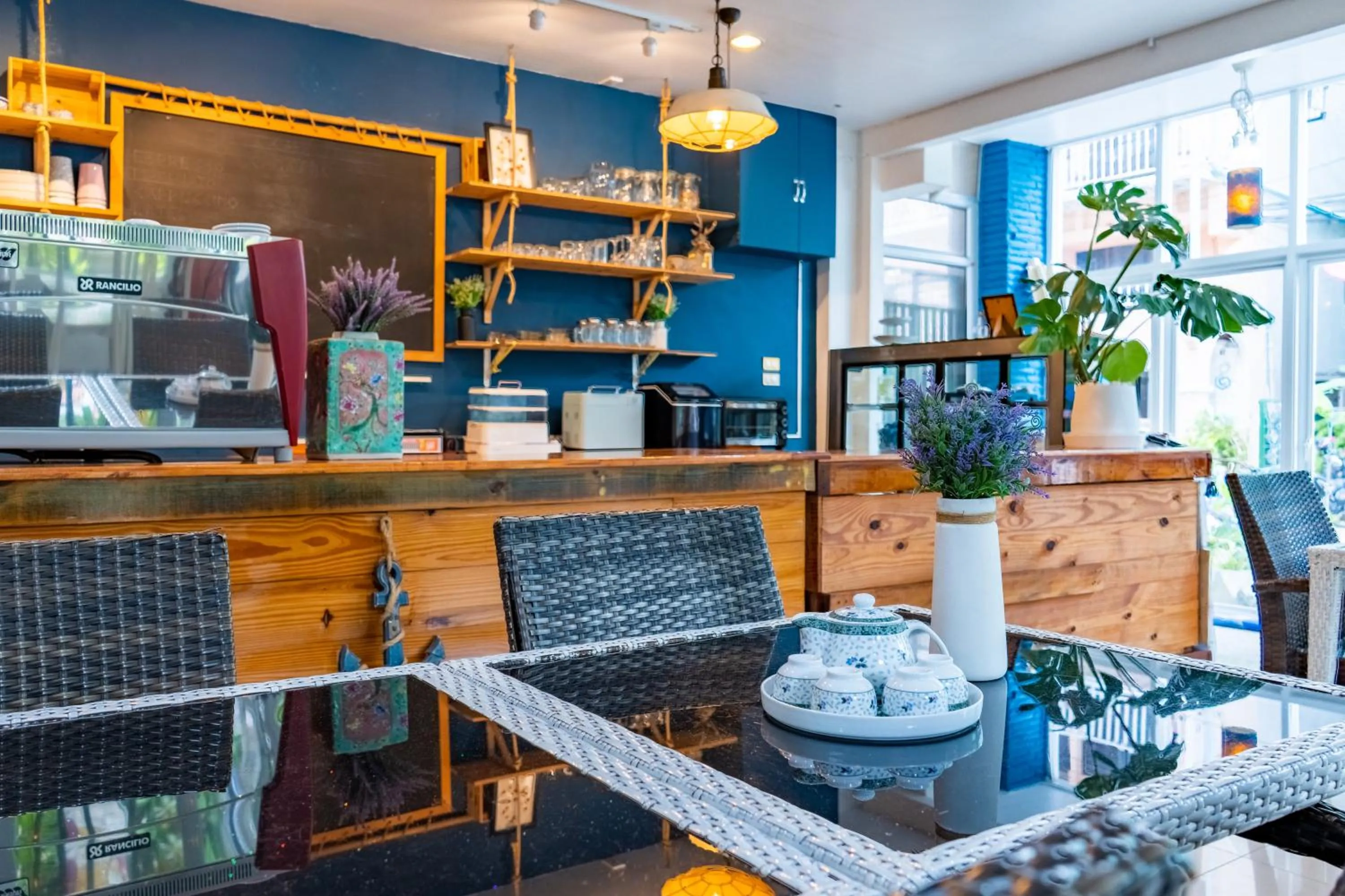 Seating area in Meow Cat Cafe & Hotel