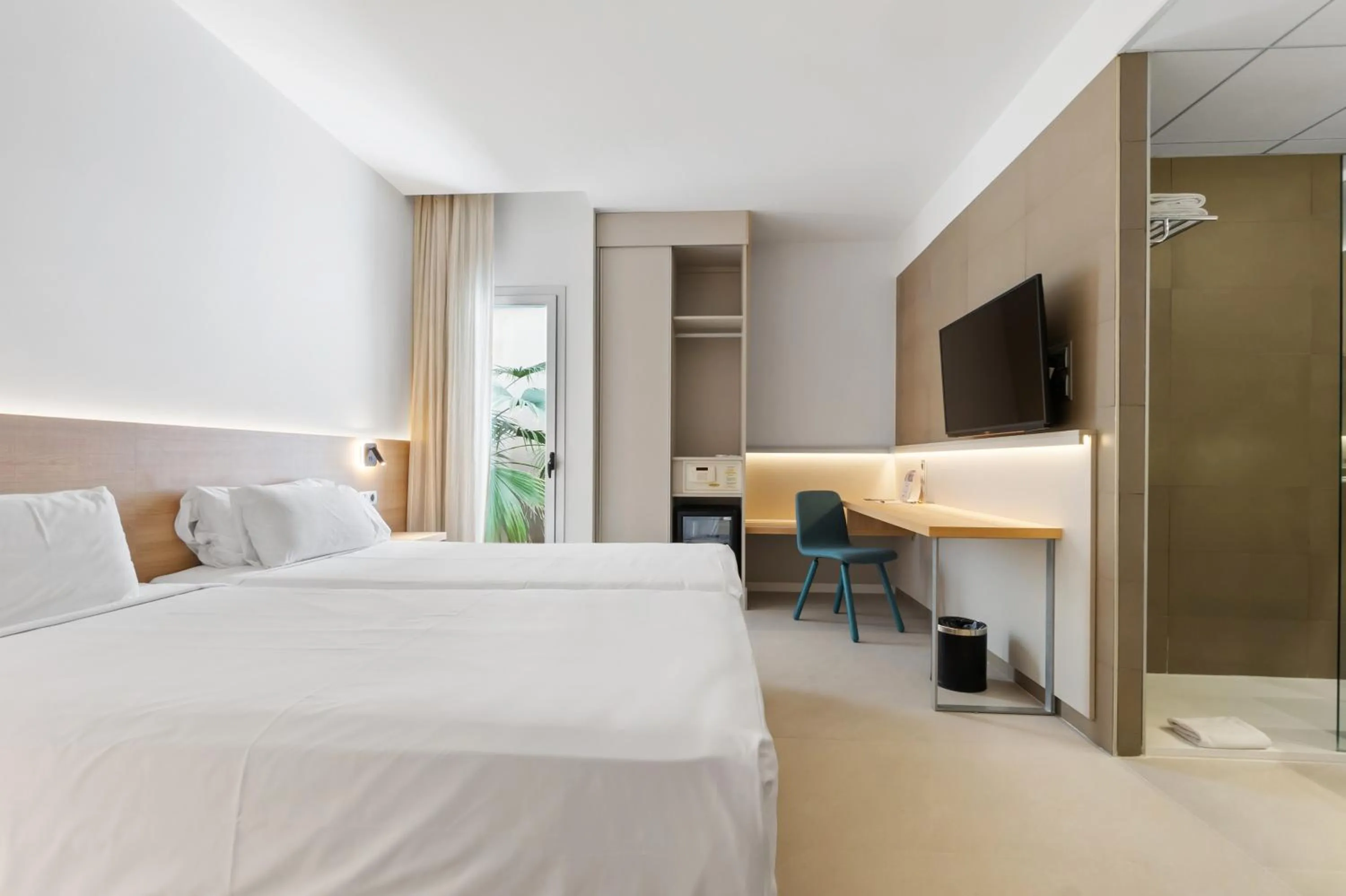 Photo of the whole room, Bed in Hotel Areca