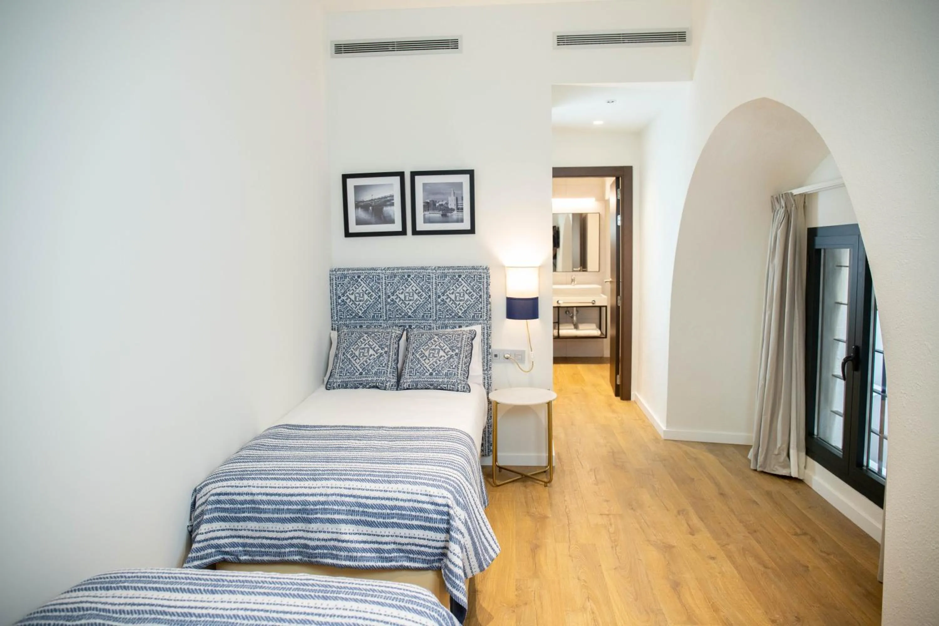 Bed in nQn Aparts & Suites Sevilla