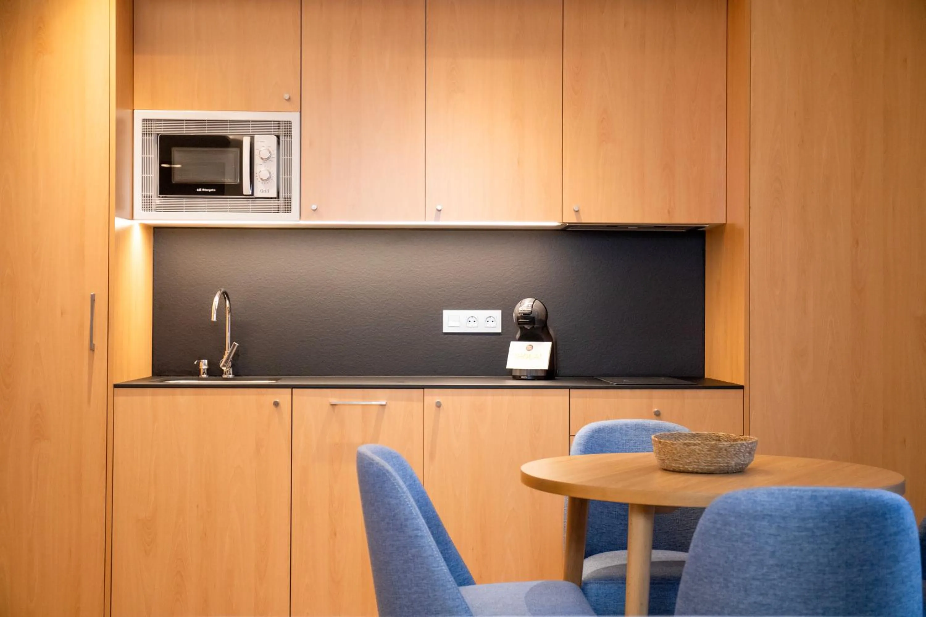 Coffee/tea facilities in nQn Aparts & Suites Sevilla