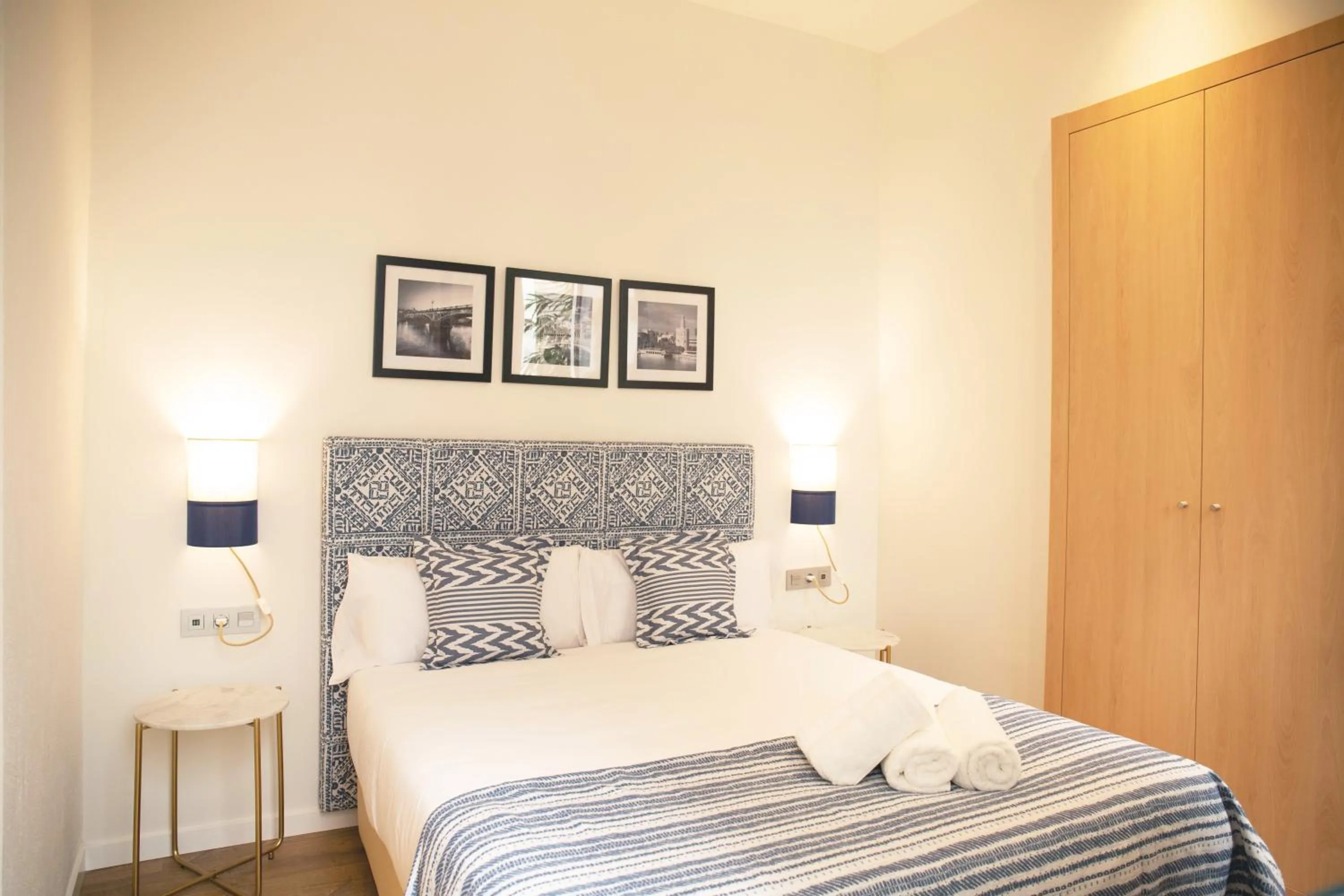 Bed in nQn Aparts & Suites Sevilla