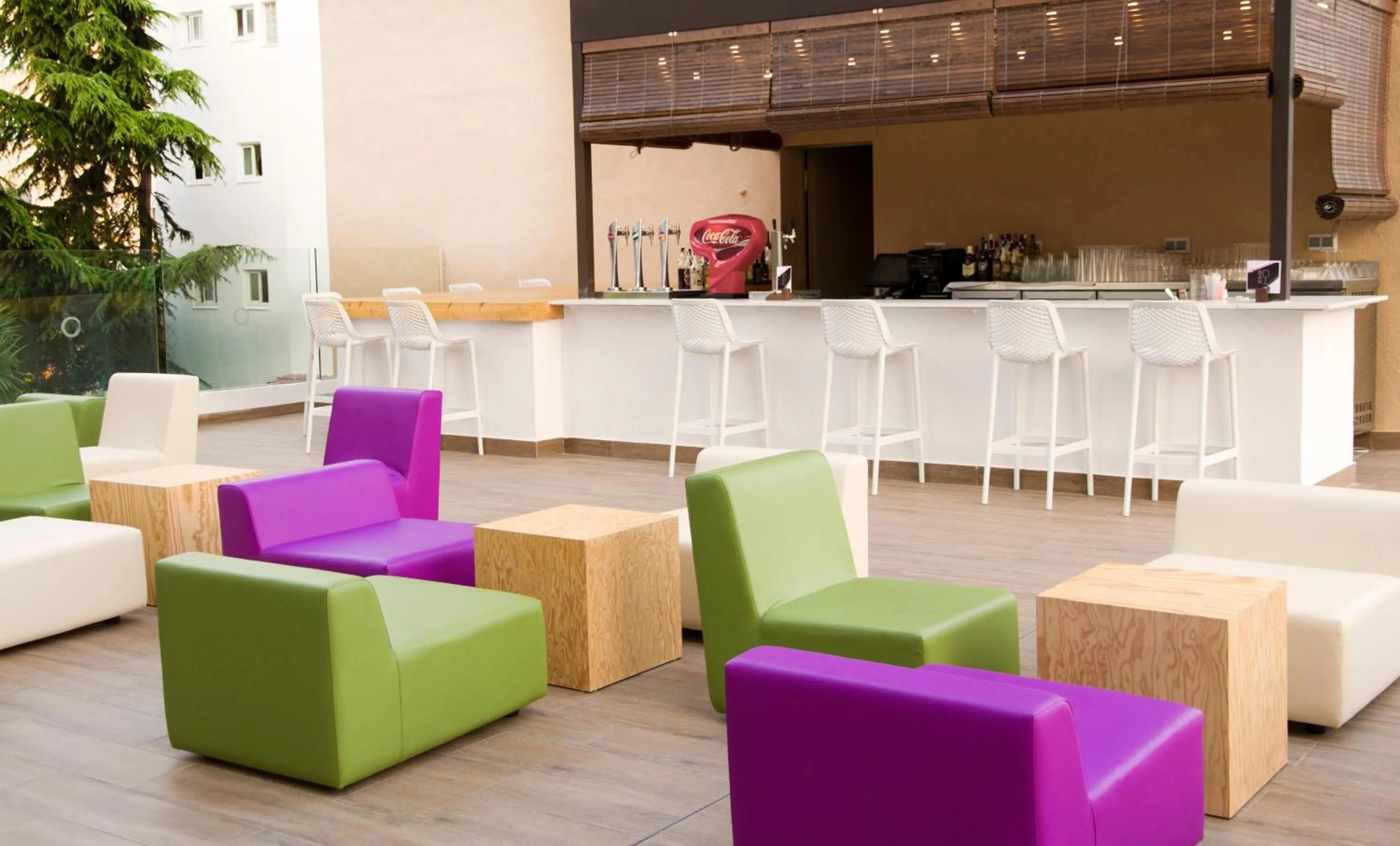 Lounge or bar in ALEGRIA Maripins