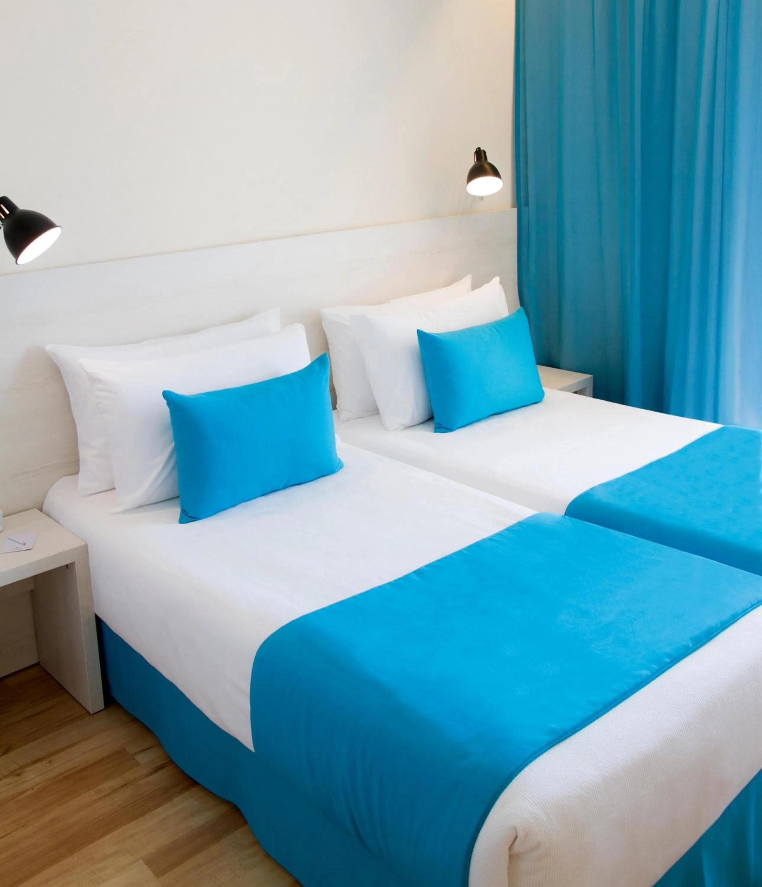 Photo of the whole room, Bed in ALEGRIA Maripins