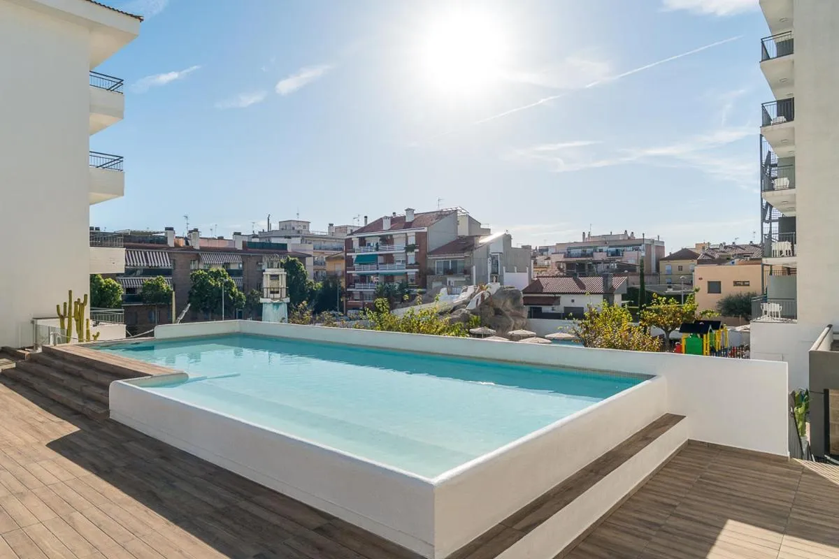 FERGUS Club Pineda Splash