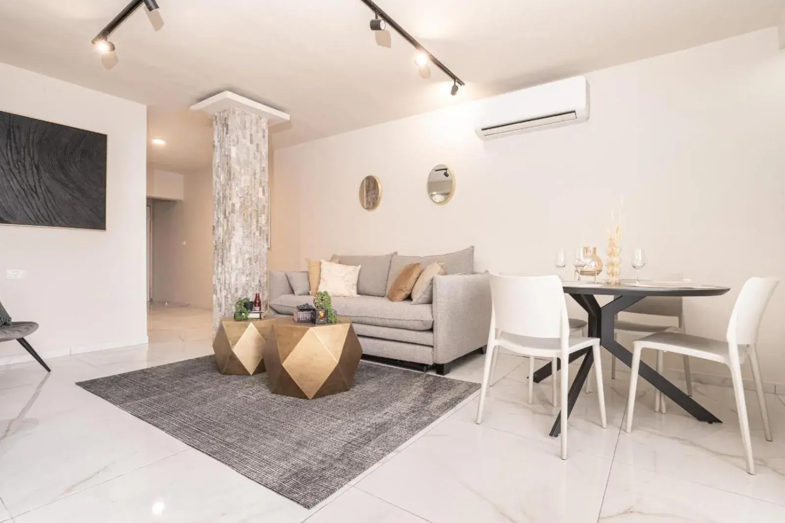 Renovated 2 BR with 2 BTH front Mamilla Mall Renovated 2 BR with 2 BTH front Mamilla Mall