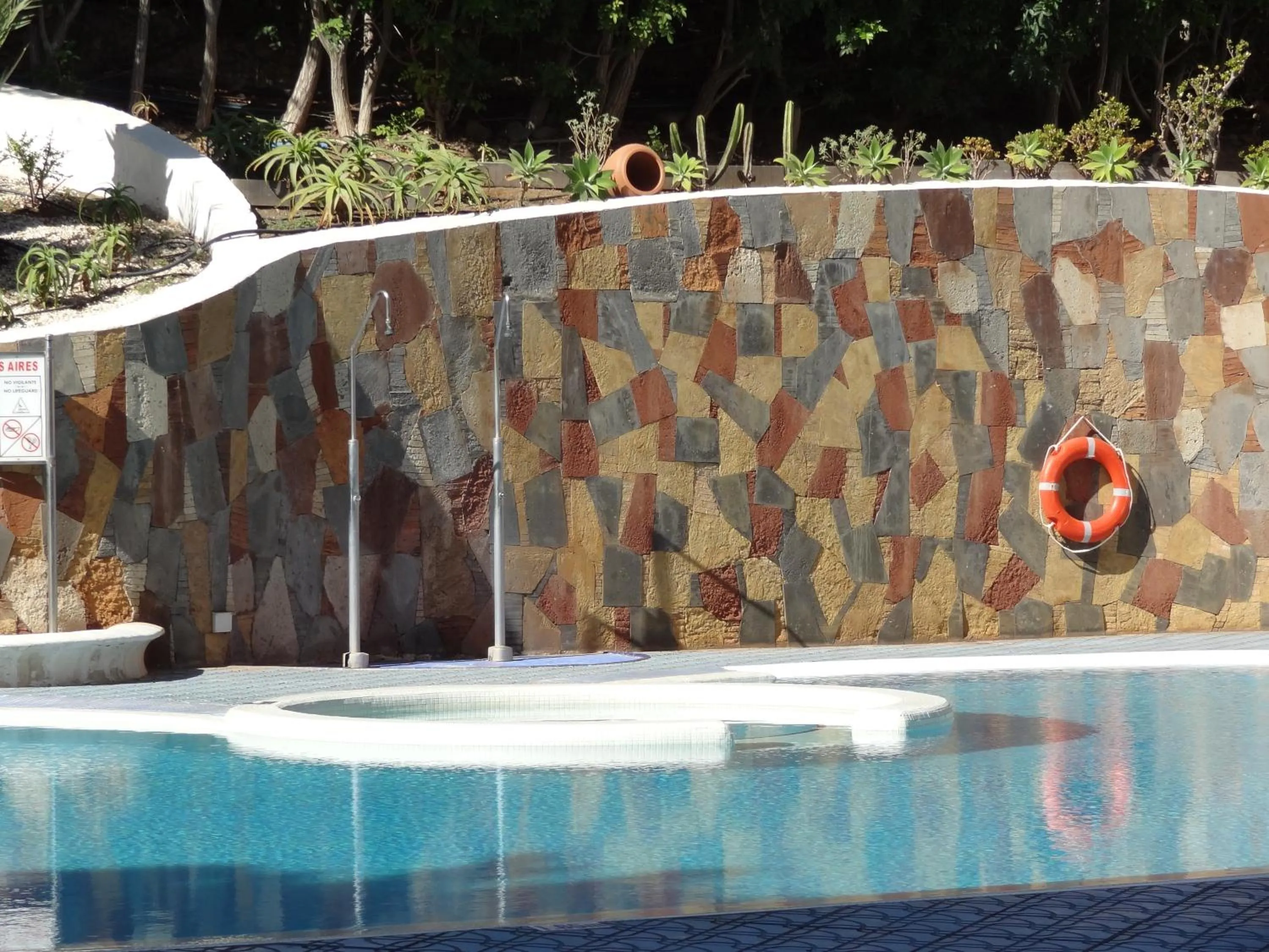 Swimming pool in MUR Apartamentos Buenos Aires Gran Canaria