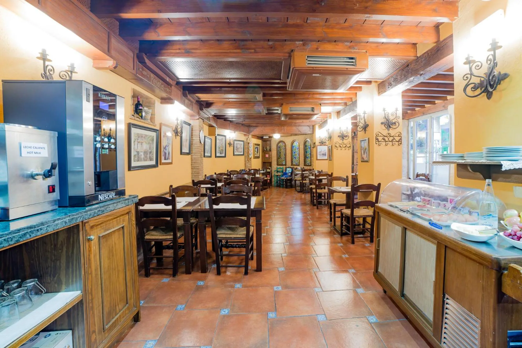 Buffet breakfast in Hotel Posada del Toro