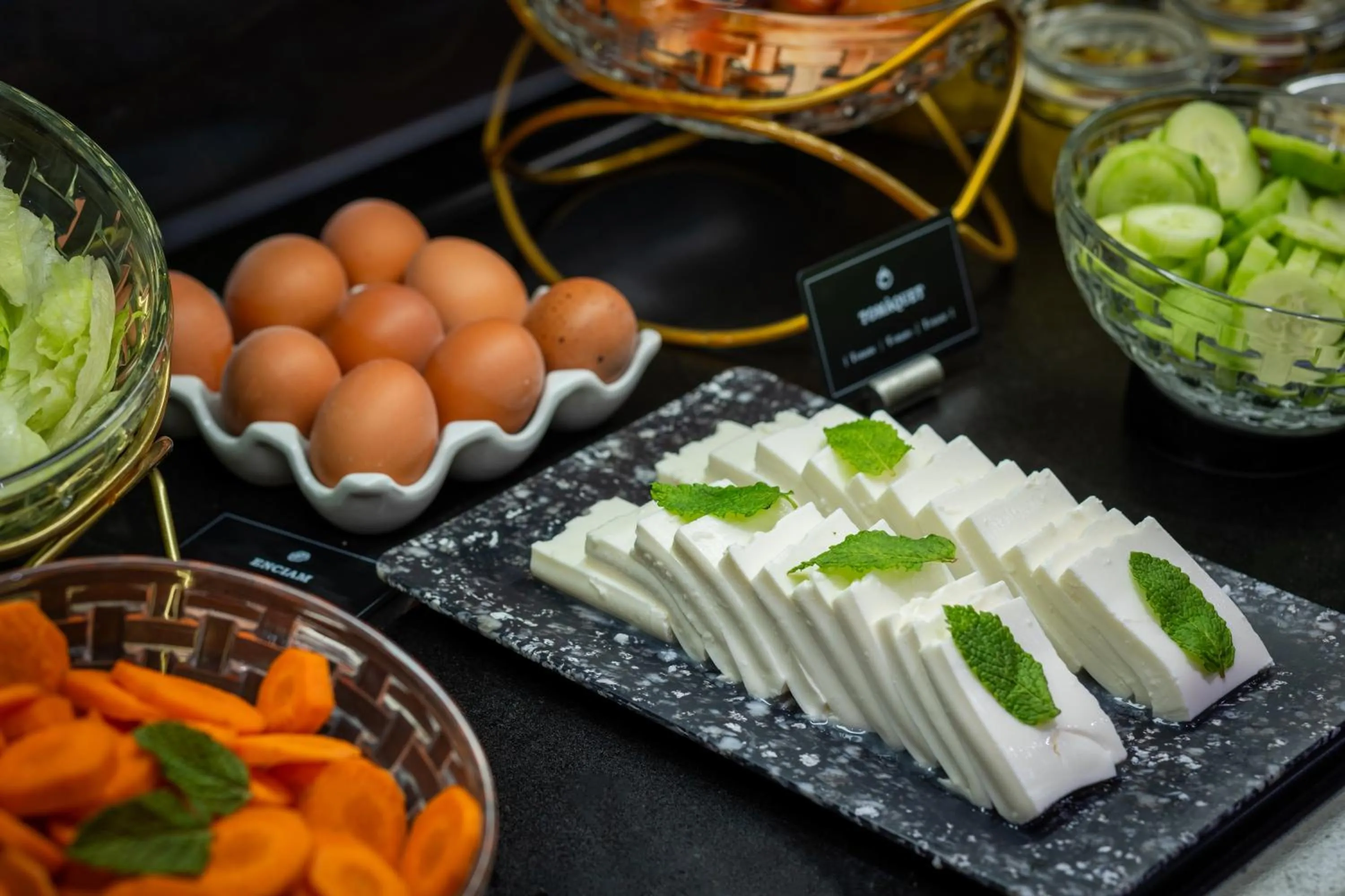 Buffet breakfast in Hotel del Mar