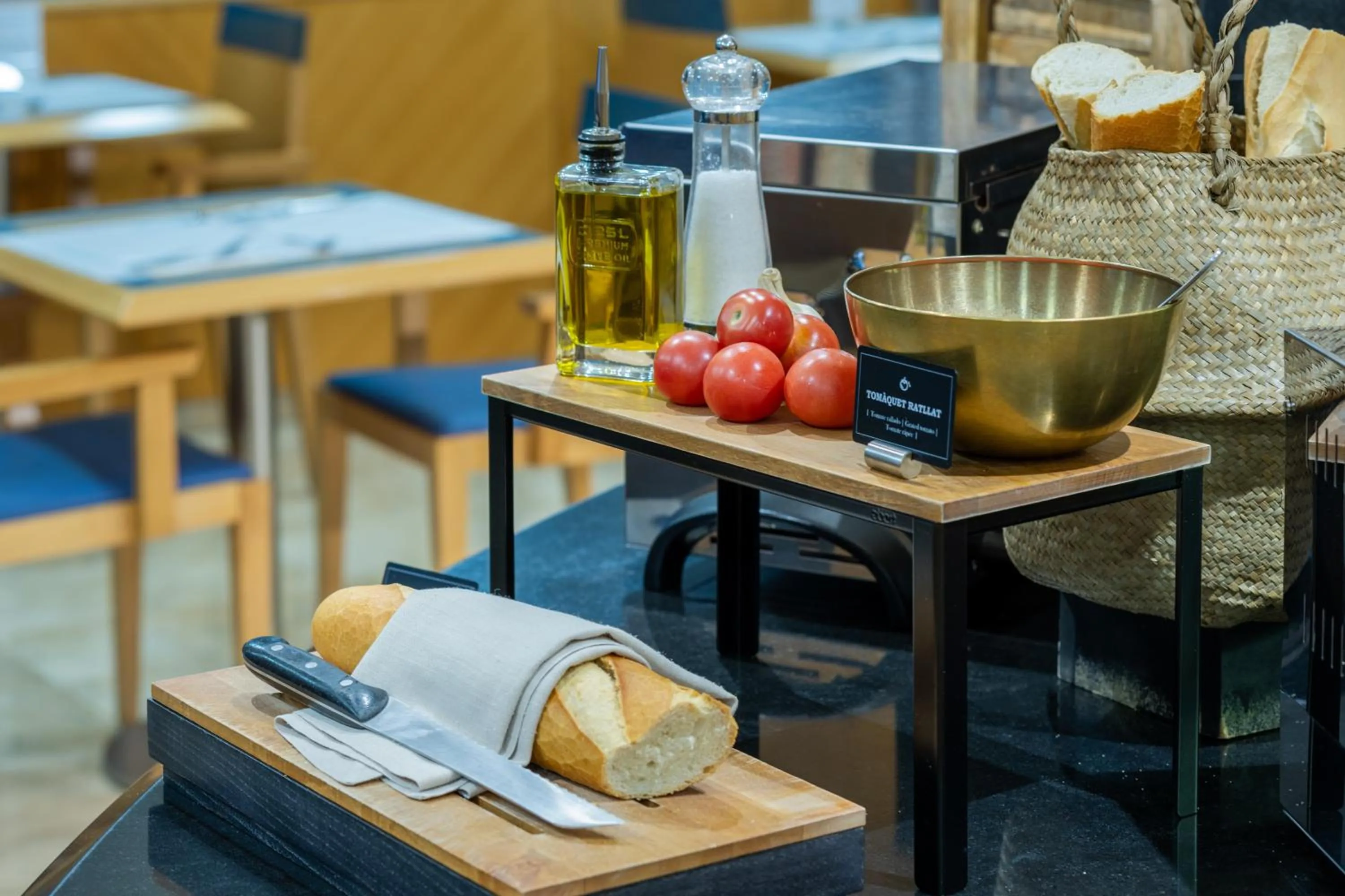 Buffet breakfast in Hotel del Mar