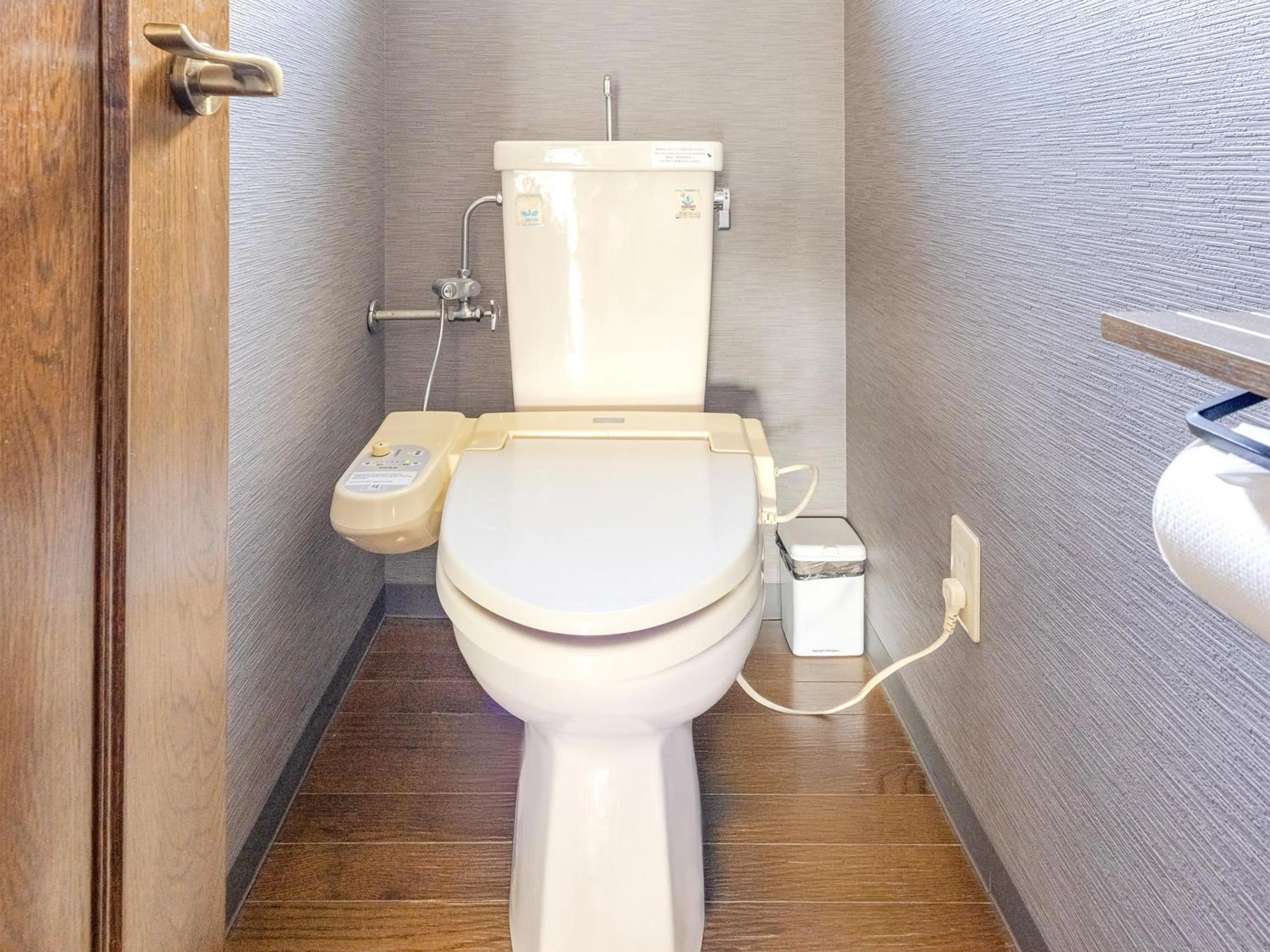 Toilet in LIT’S INN Sapporo