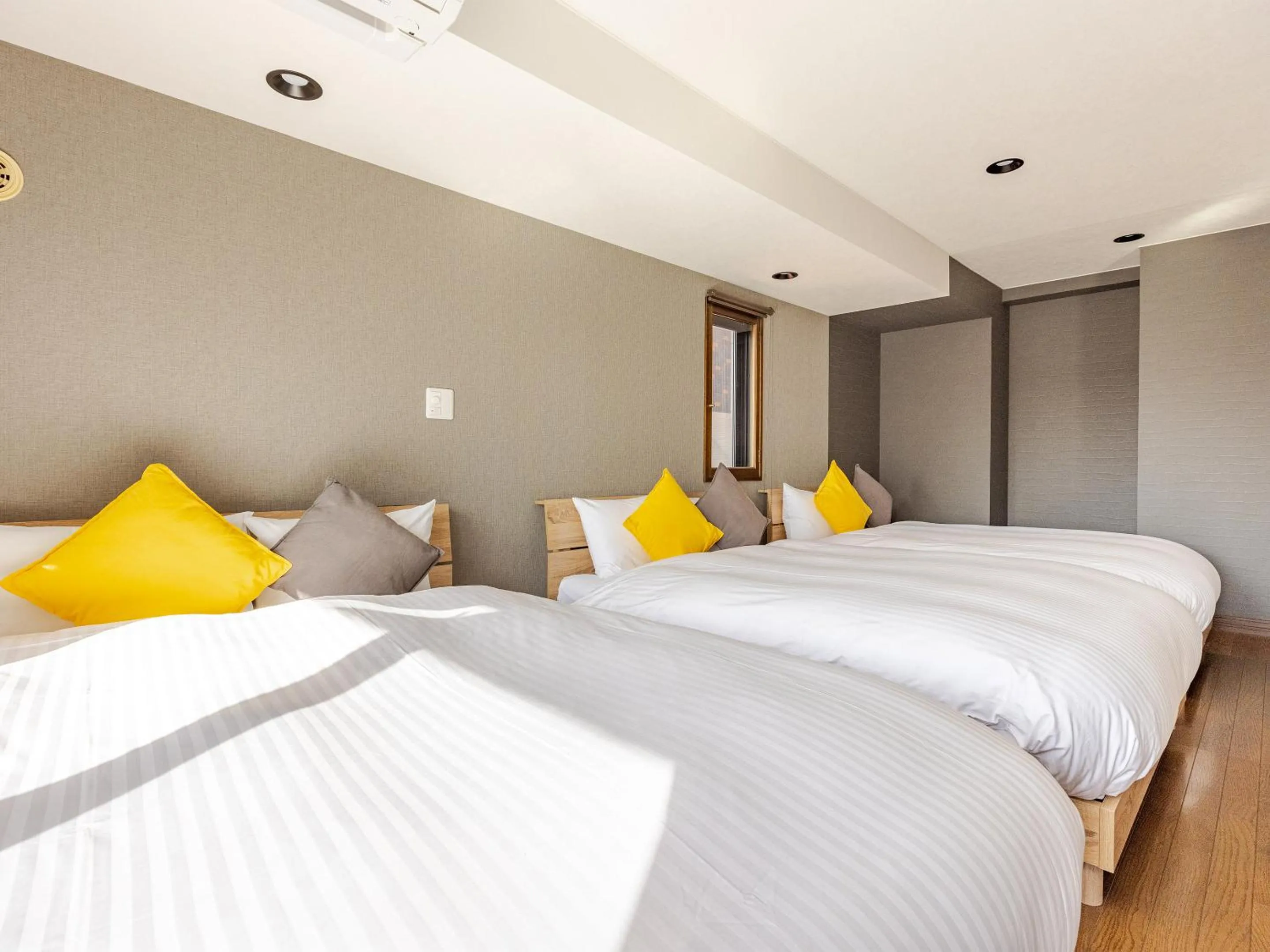 Bed in LIT’S INN Sapporo