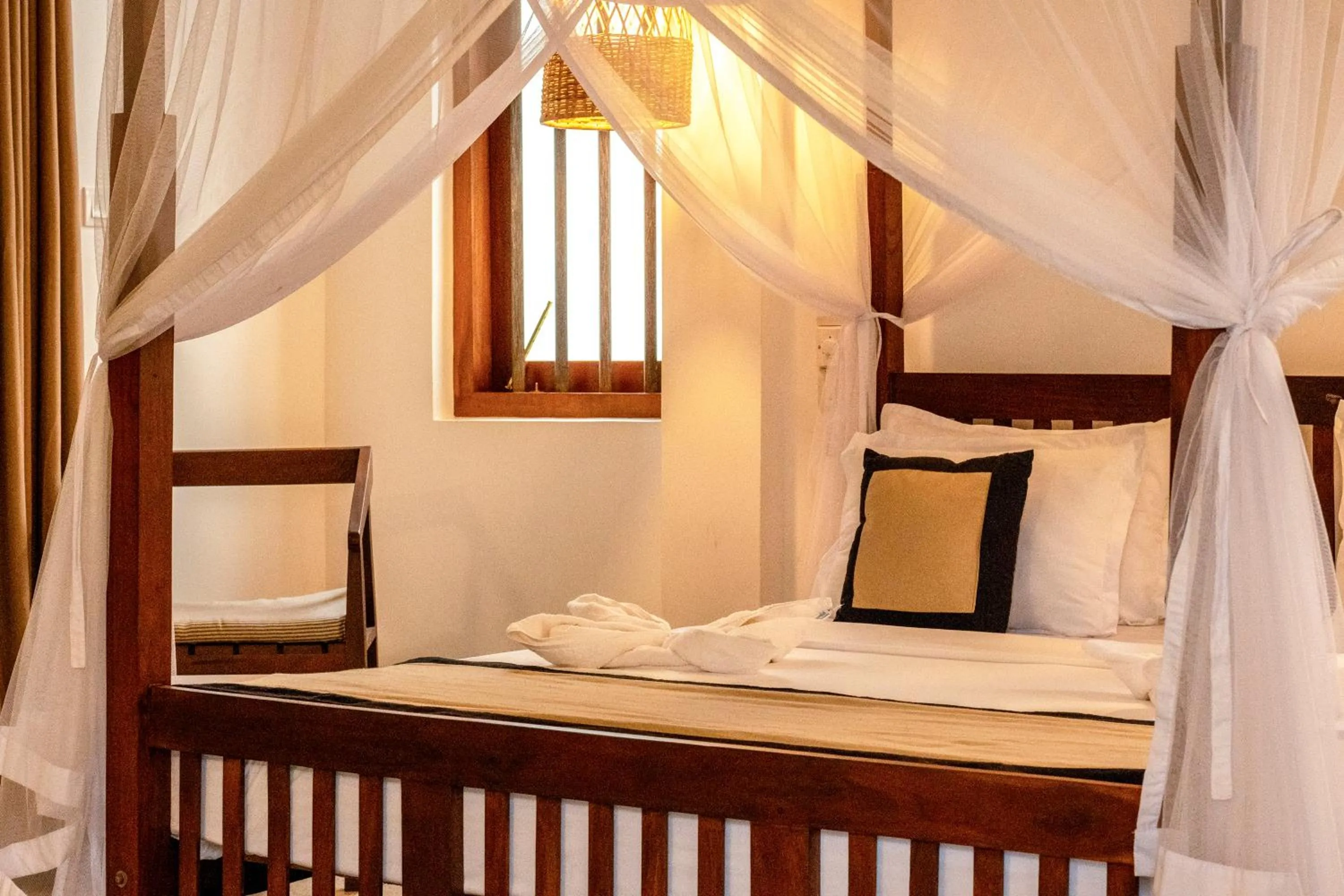 Property building, Bed in Serenity Boutique - Unawatuna