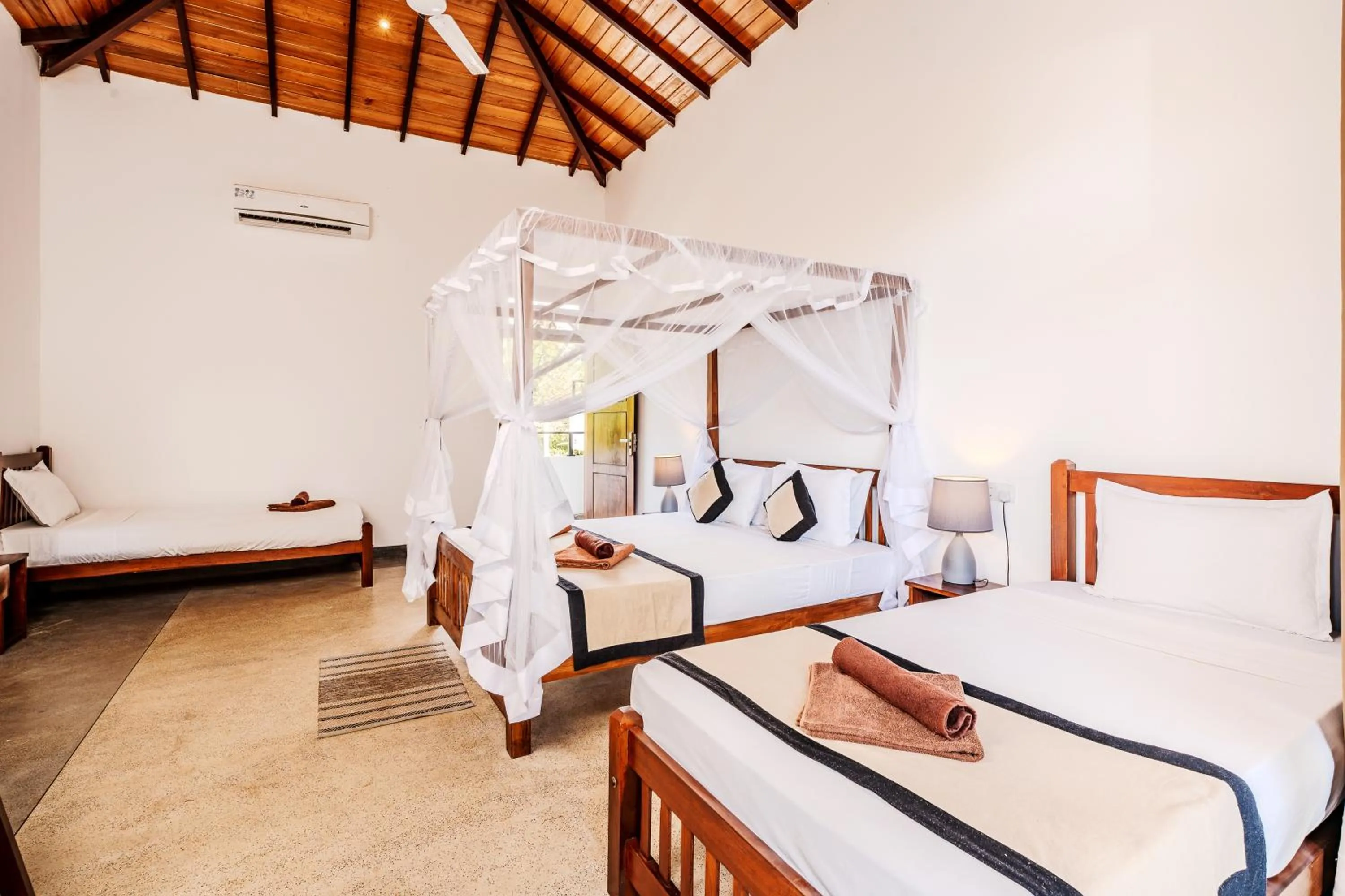 Bed in Serenity Boutique - Unawatuna