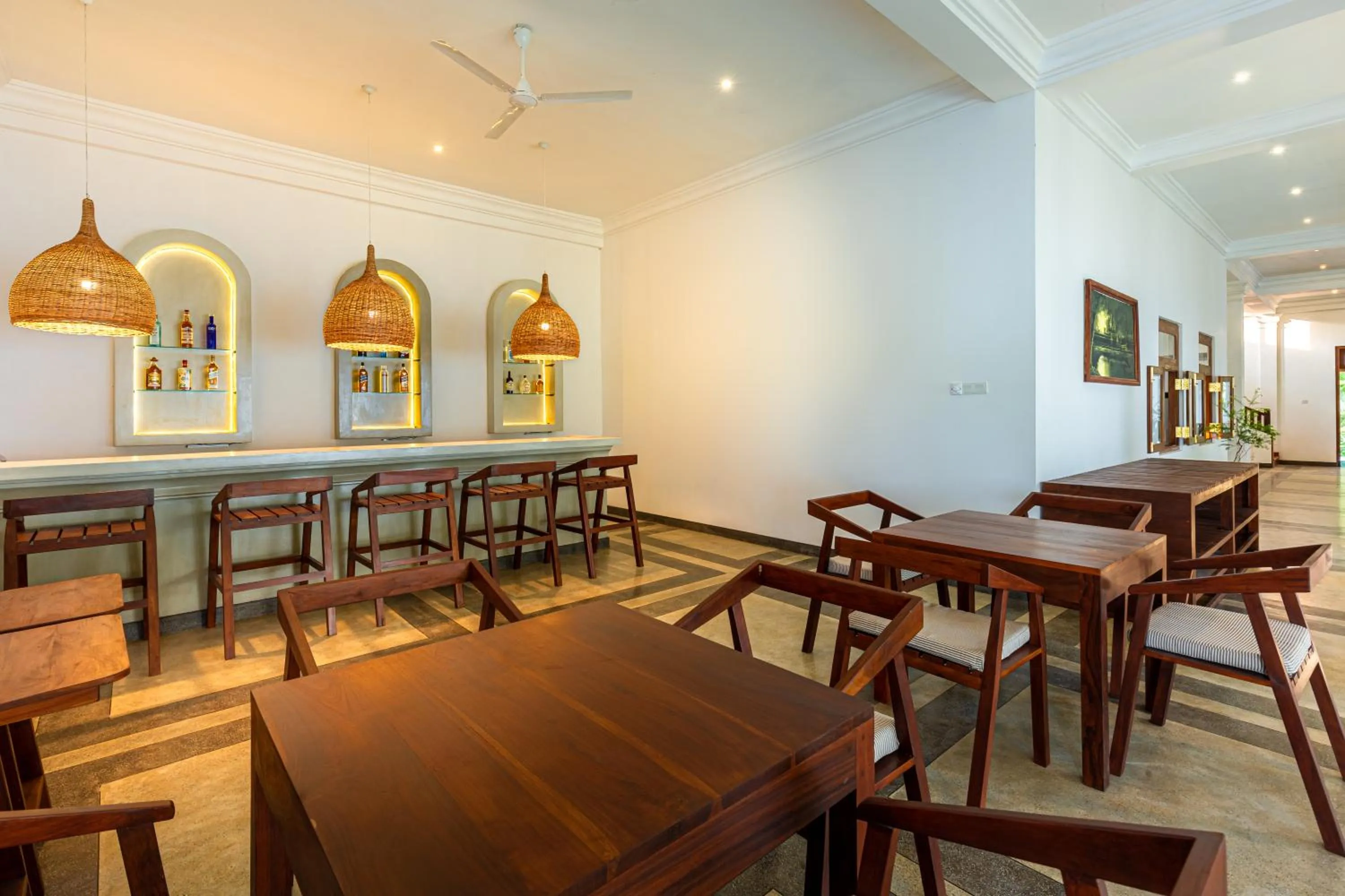 Restaurant/places to eat in Serenity Boutique - Unawatuna