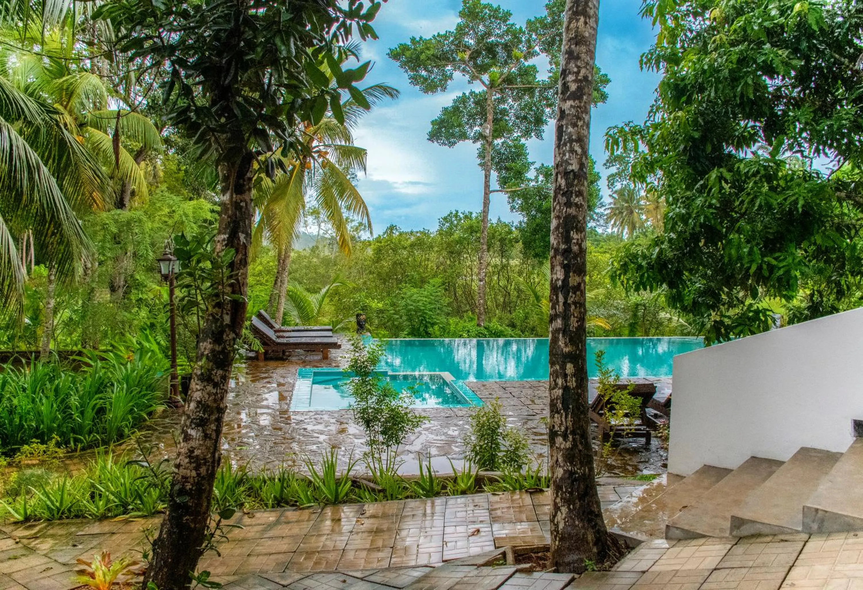 Pool view in Serenity Boutique - Unawatuna