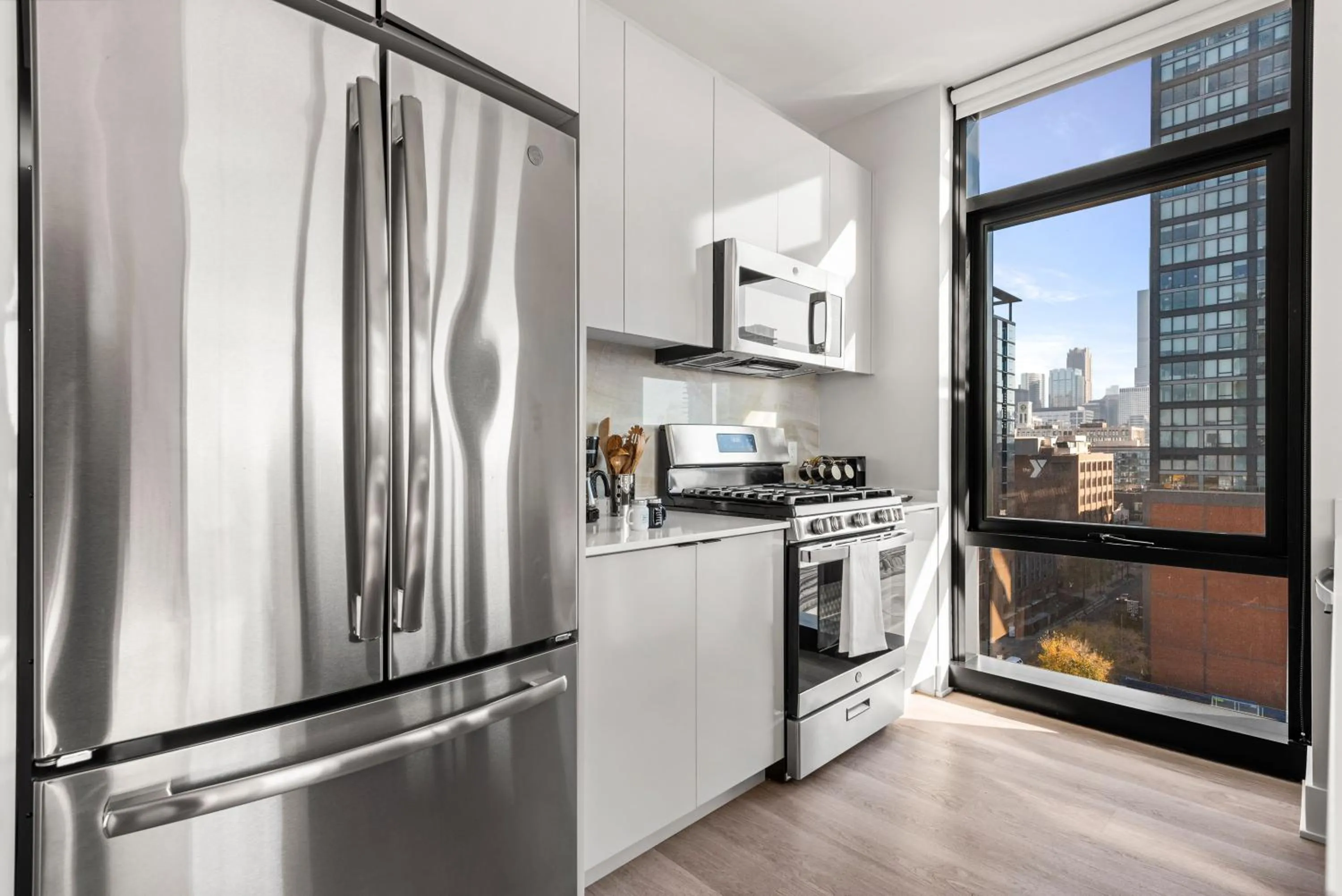 Kitchen or kitchenette in Avra Stylish Apartments Prime West Loop Location Near Union Park