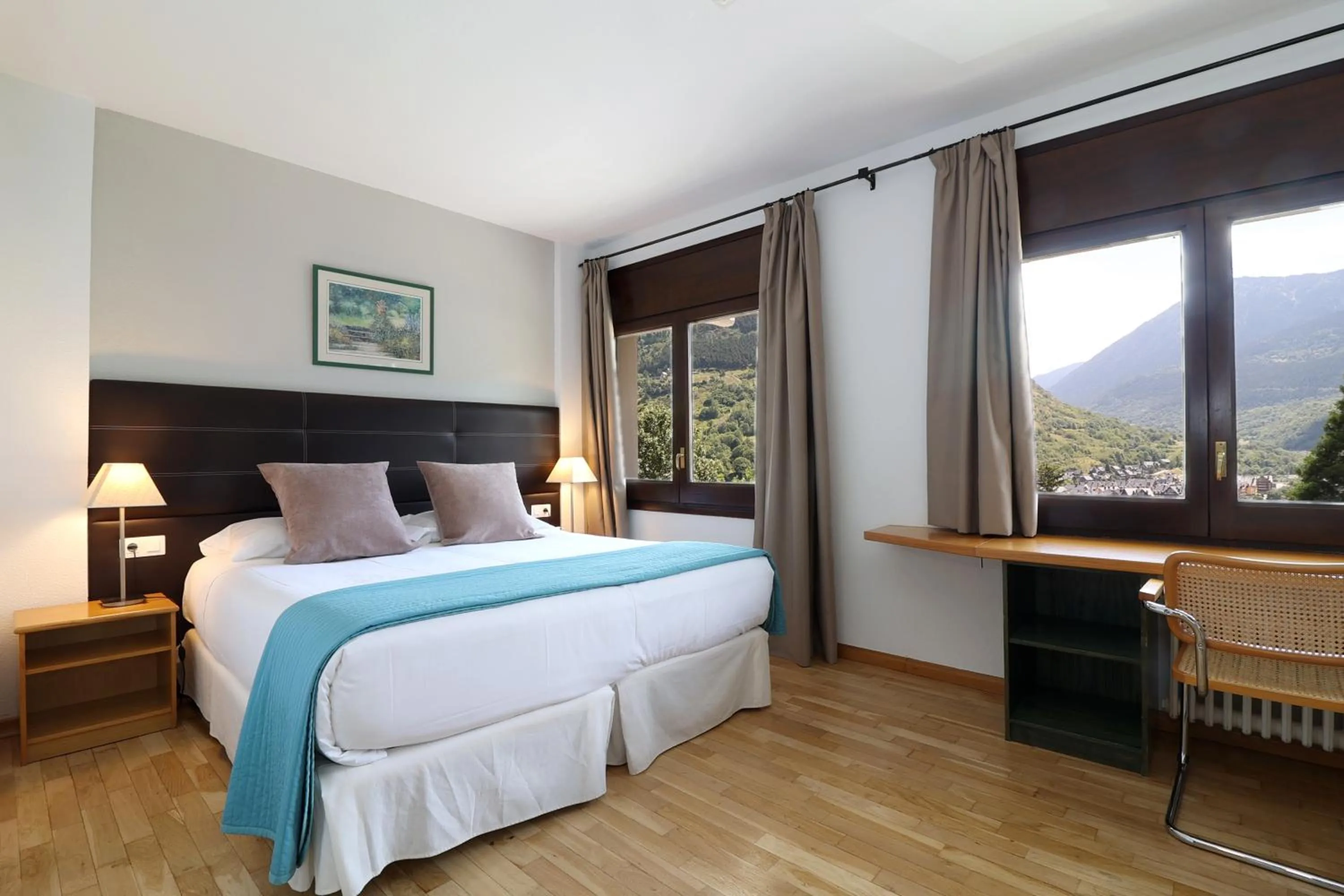 Bed in Hotel Blu Aran