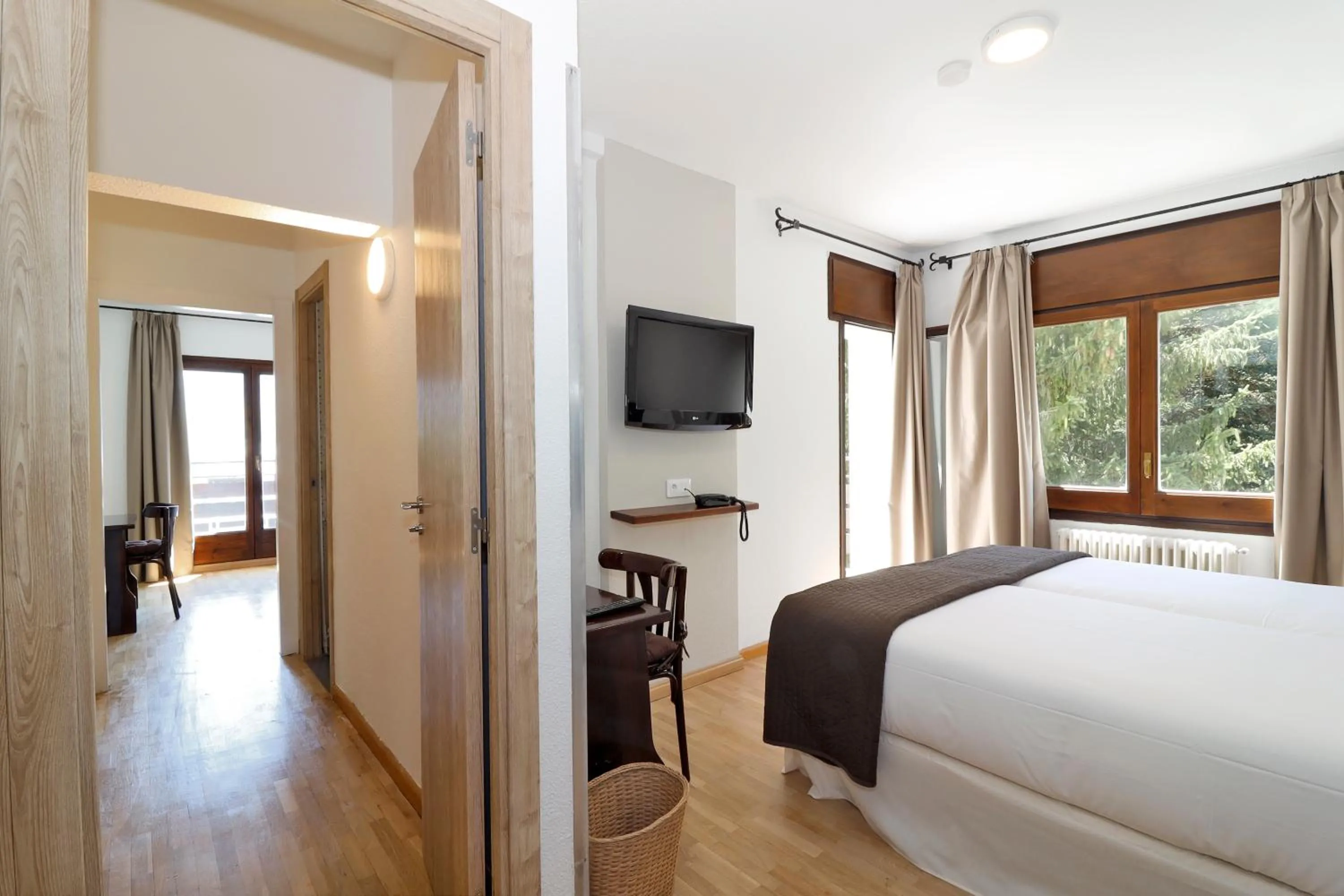 Bed in Hotel Blu Aran