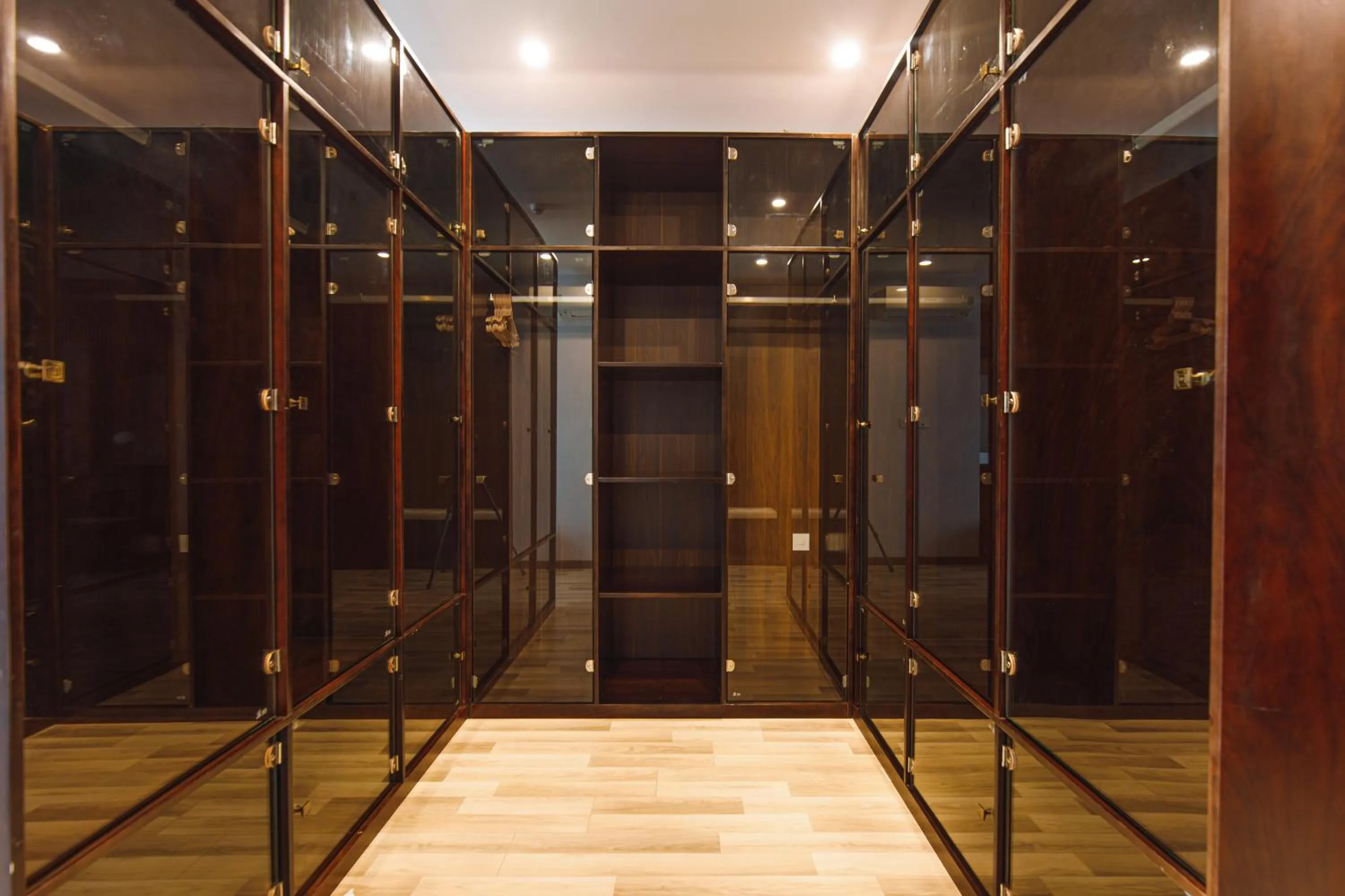 wardrobe in Mercury Beach DaNang