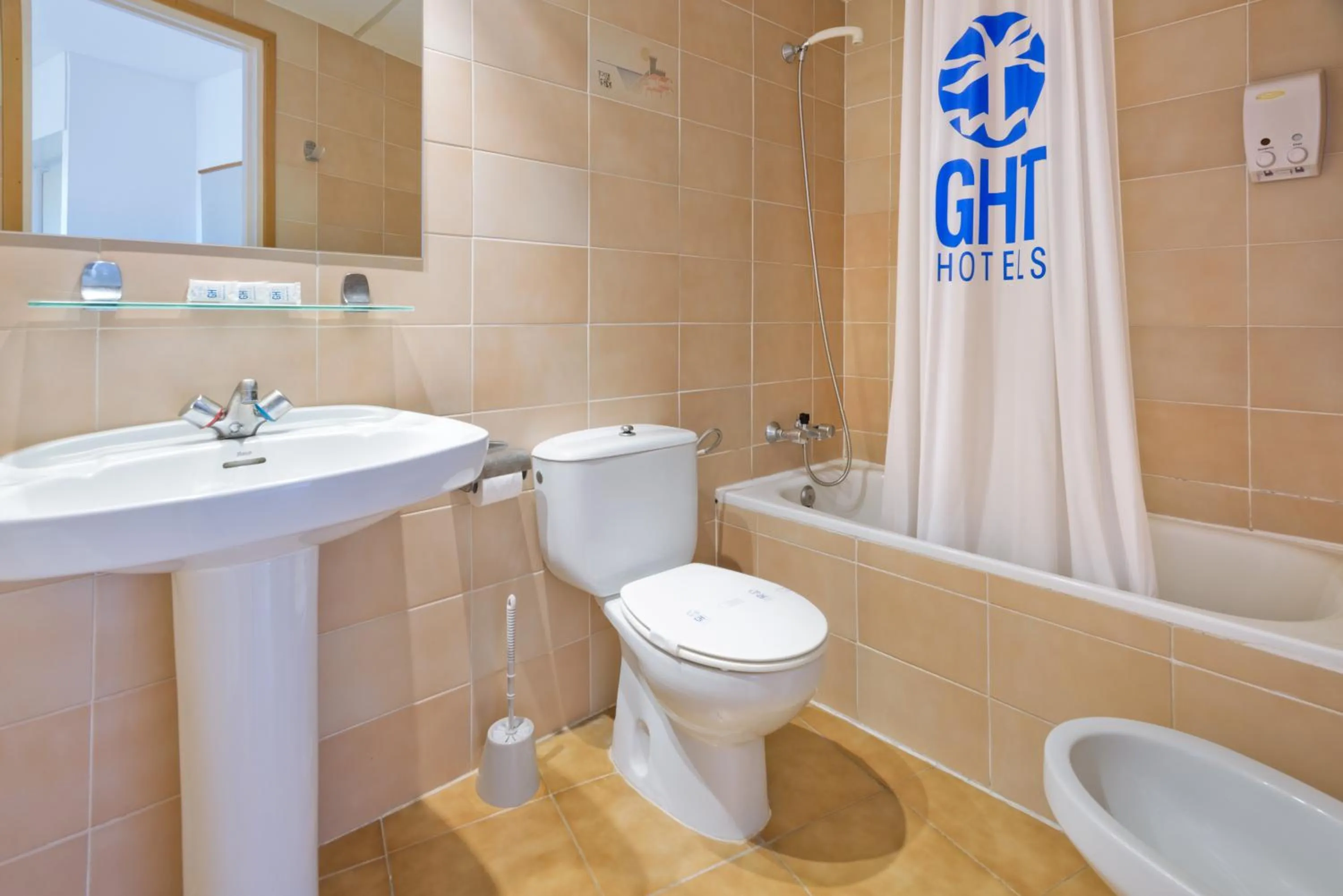 Bathroom in GHT Aparthotel Tossa Park